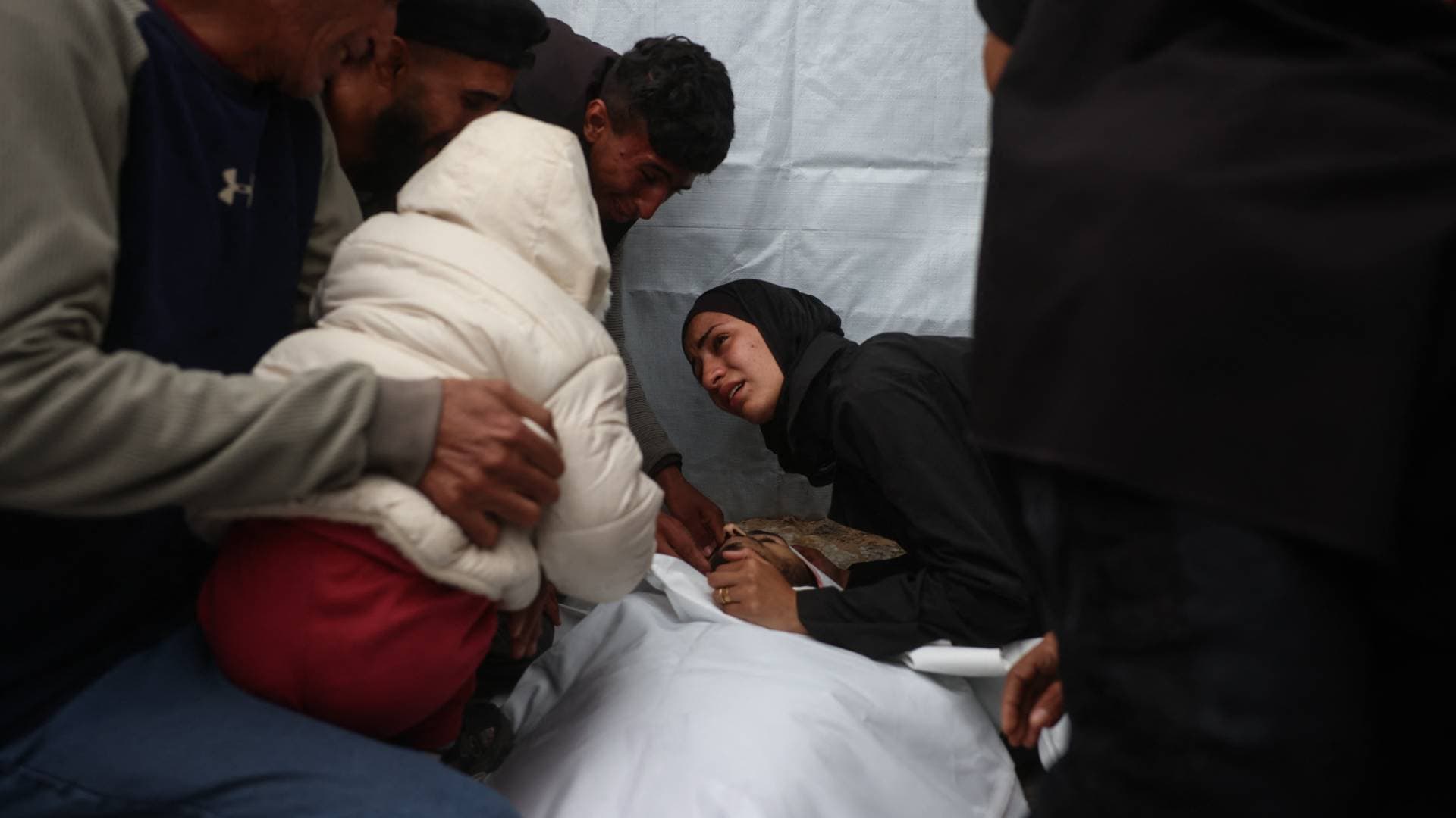 8 شهداء في خان يونس بنيران الاحتلال والحصار يخنق غزة في يومها الـ 171