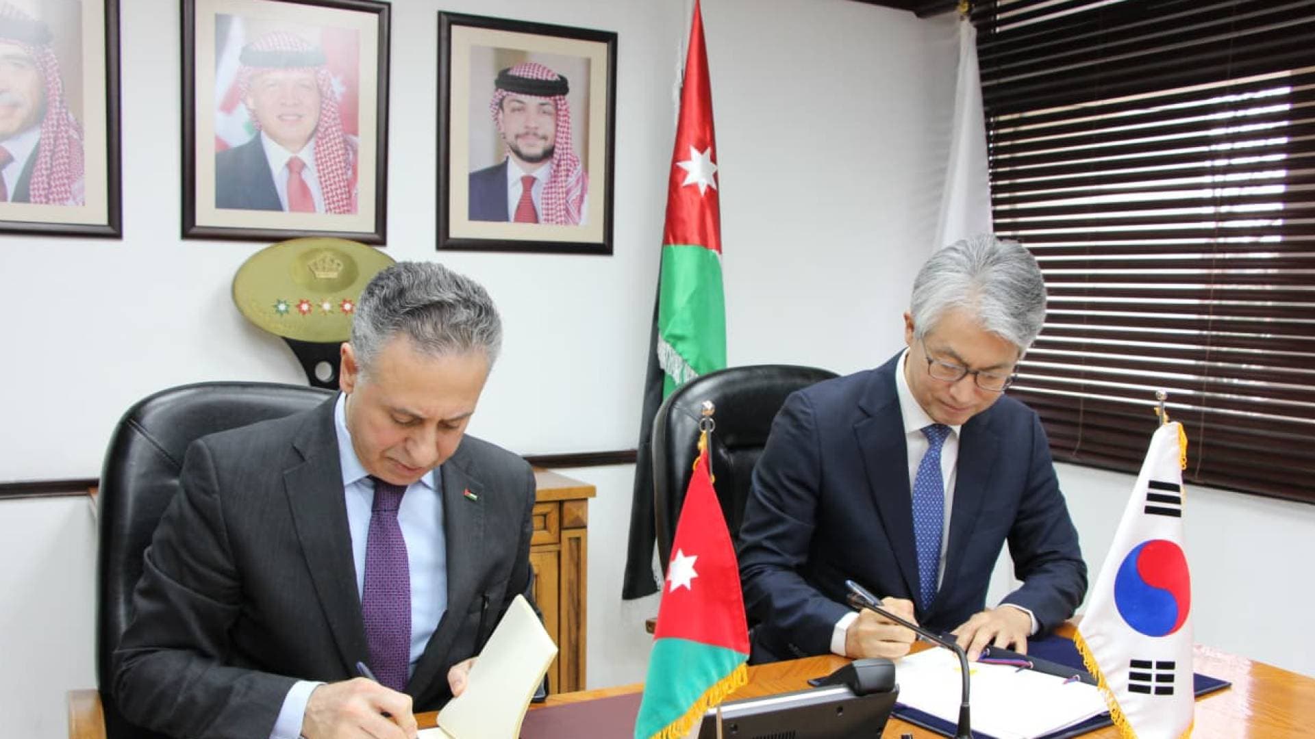 الأردن وكوريا الجنوبية يوقعان اتفاقية لتعزيز التعاون الاقتصادي والتجاري