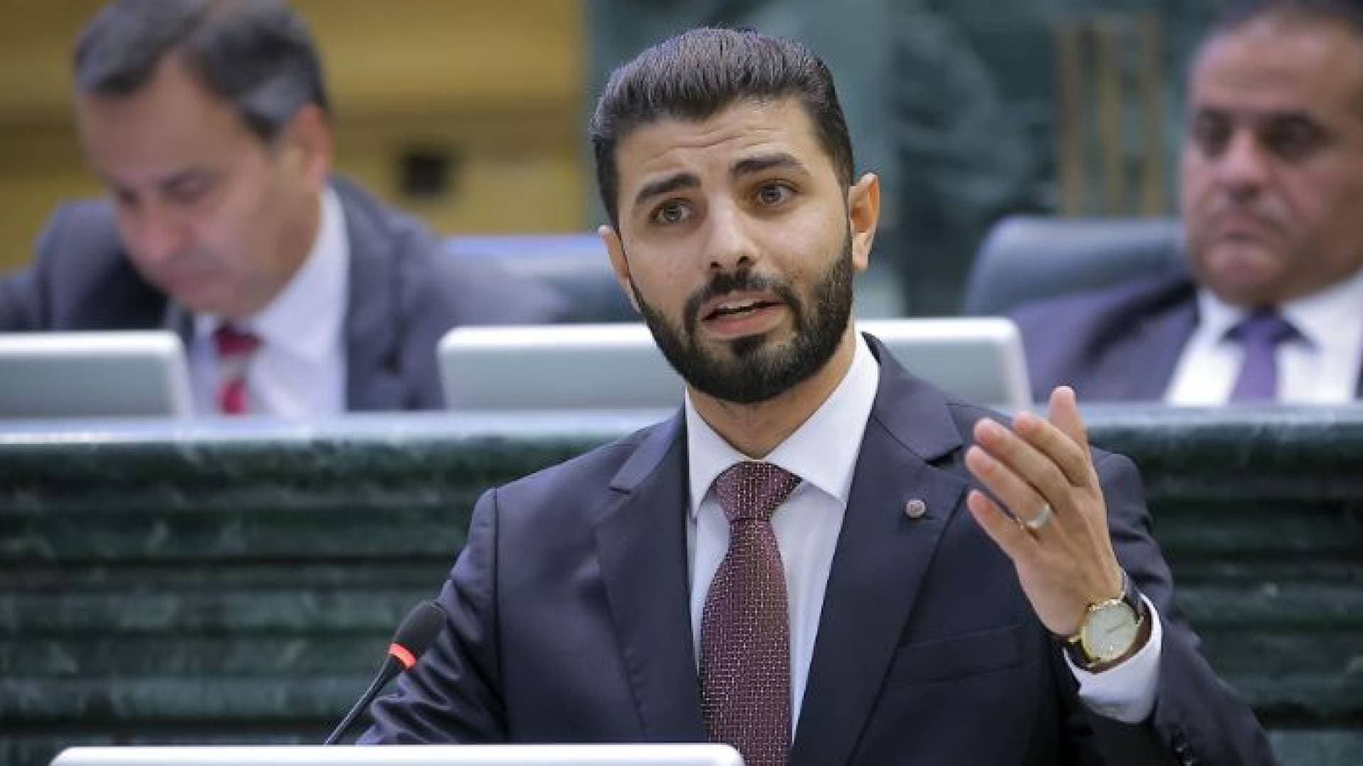 النائب "الطهراوي" يطالب الحكومة باستبدال المخالفات وحجز المركبات بعقوبات بديلة