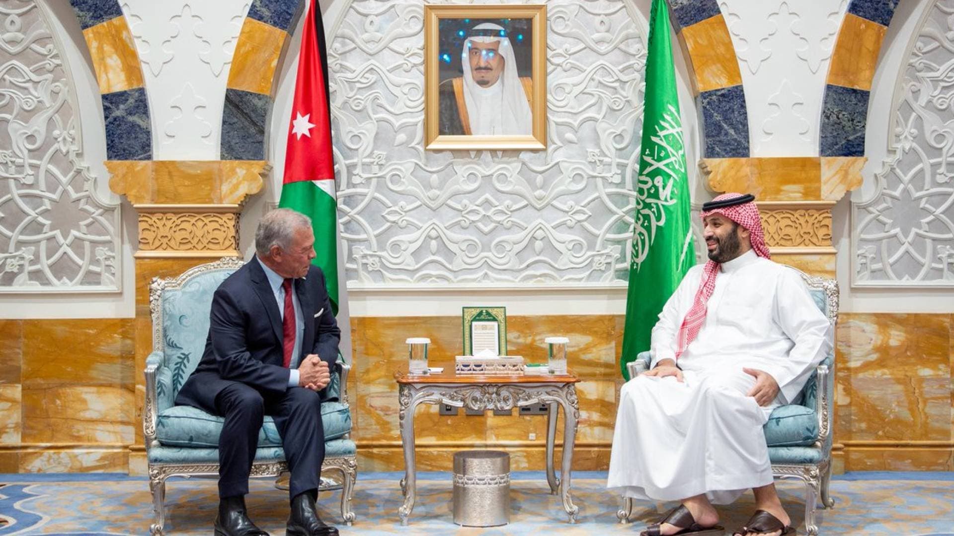 الملك وولي العهد السعودي يبحثان تداعيات التطورات الإقليمية على أمن المنطقة والعالم