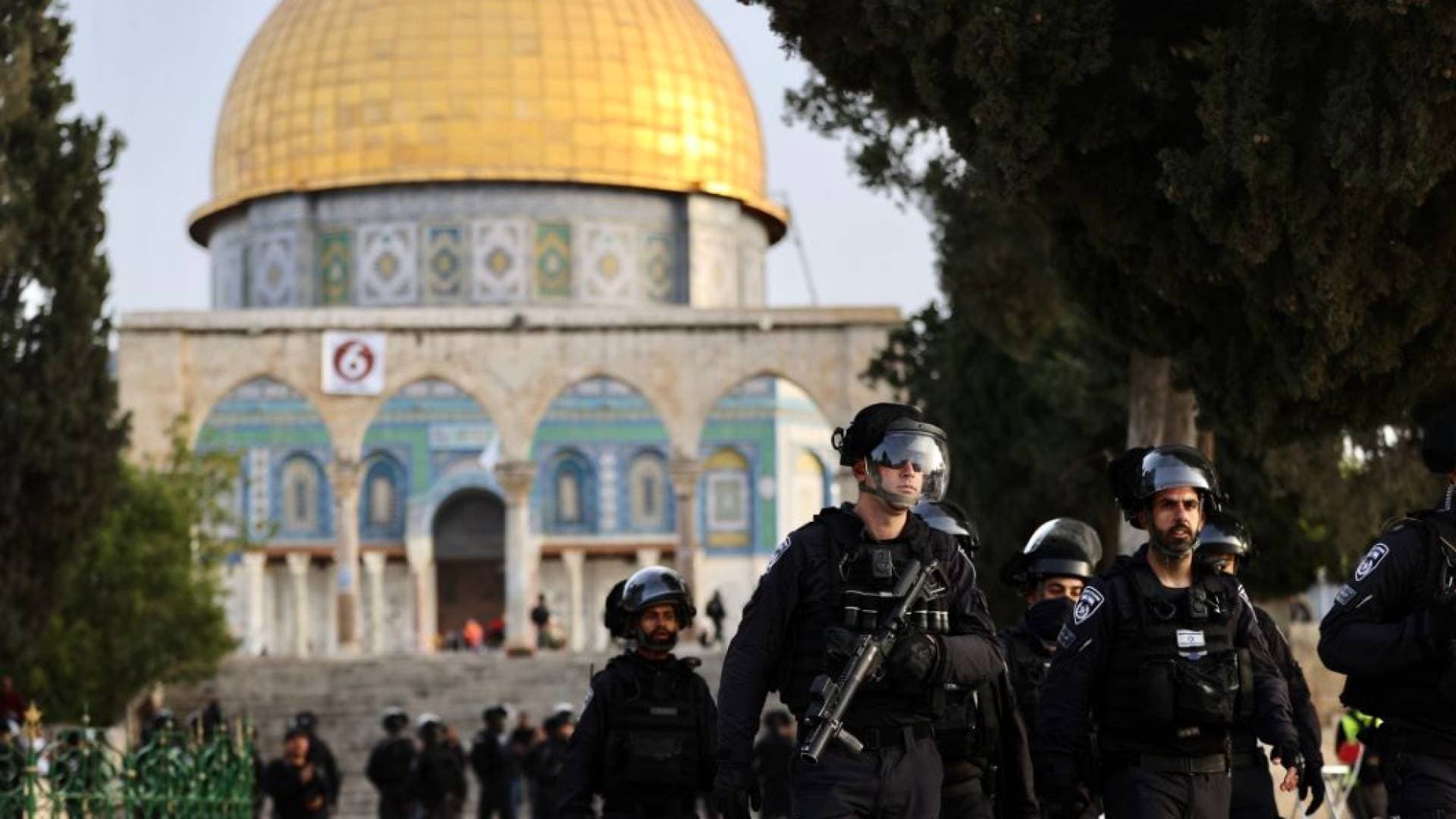 الأردن ودول شقيقة وصديقة تدين قيود الاحتلال المستمرة على حرية العبادة في القدس