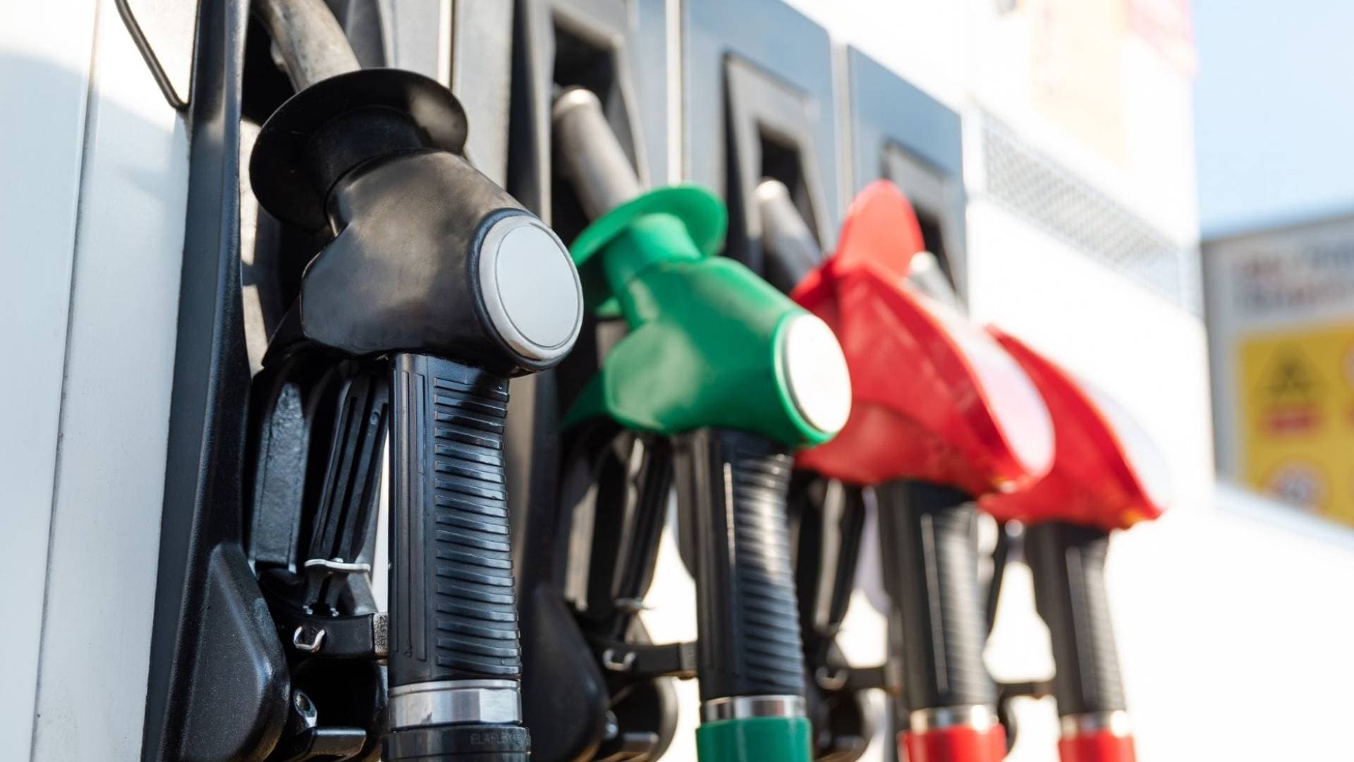 الحكومة تعلن تسعير المشتقات النفطية لشهر نيسان 2026