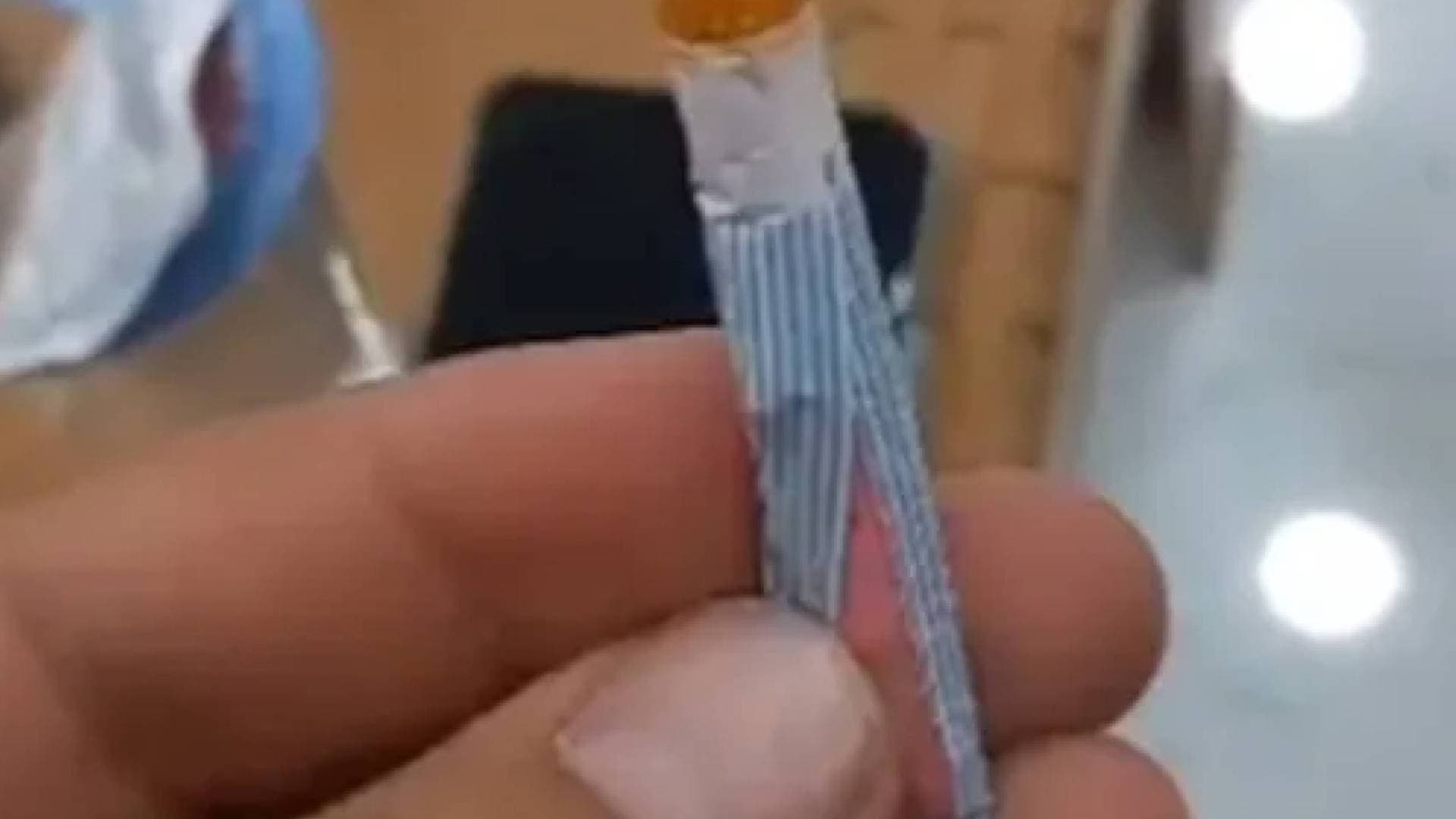 الغذاء والدواء: إغلاق سوبر ماركت لضبط منتج حلوى غير مرخص على شكل سجائر