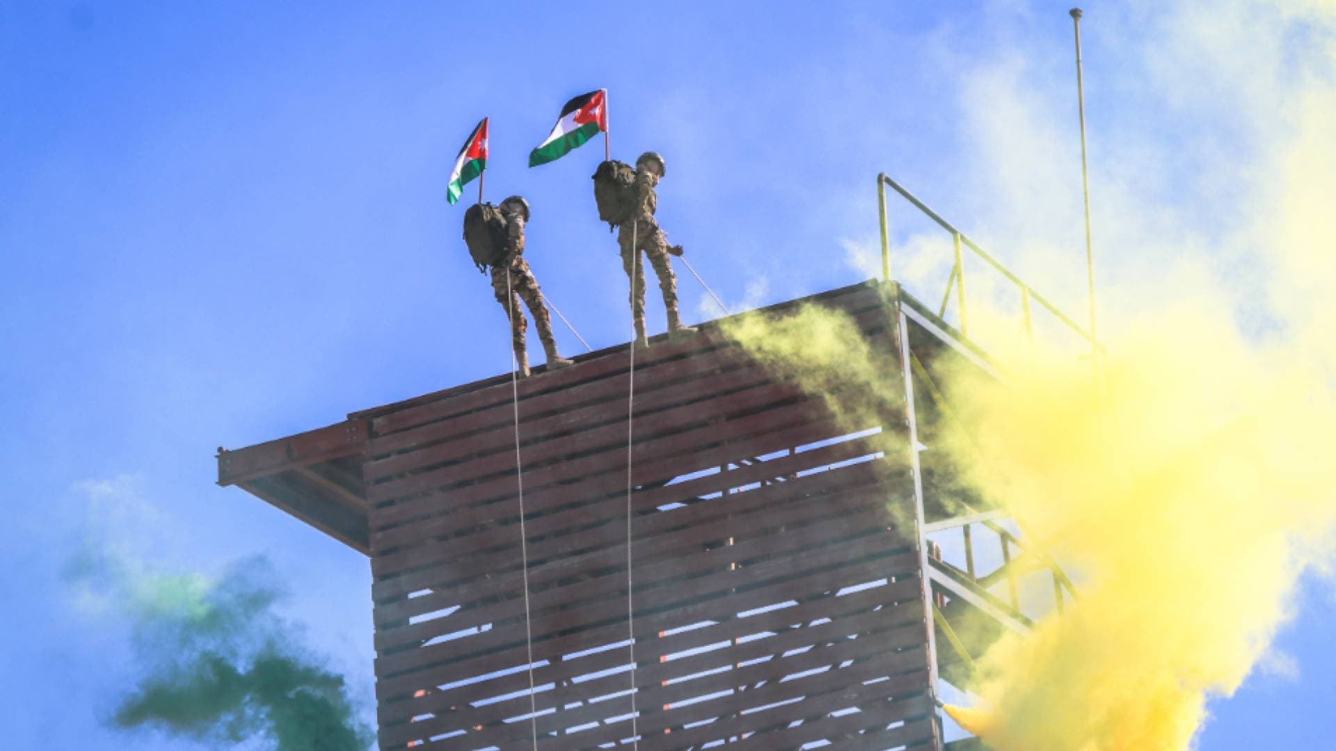 الأردن يفعل منظومة "الدرع" لمواجهة الصواريخ والمسيرات.. والحكومة تؤكد: سيادتنا خط أحمر وأمن المواطن أولويتنا القصوى