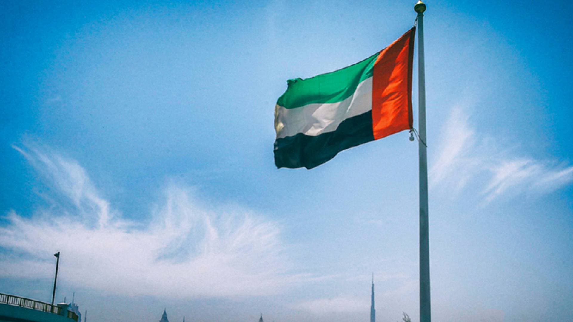 الإمارات تدين اعتداءات طالت بعثتها في دمشق.. وتطالب سوريا بمحاسبة المتسببين