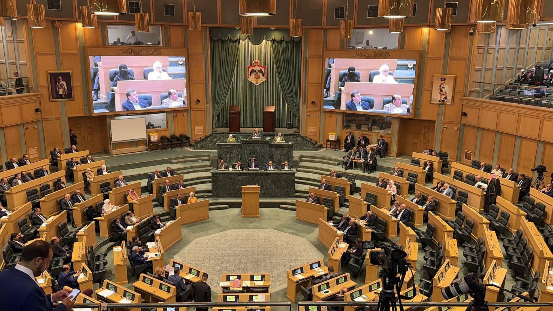 مشروع قانون "التربية والموارد البشرية" يفجر جدلا تحت قبة مجلس النواب