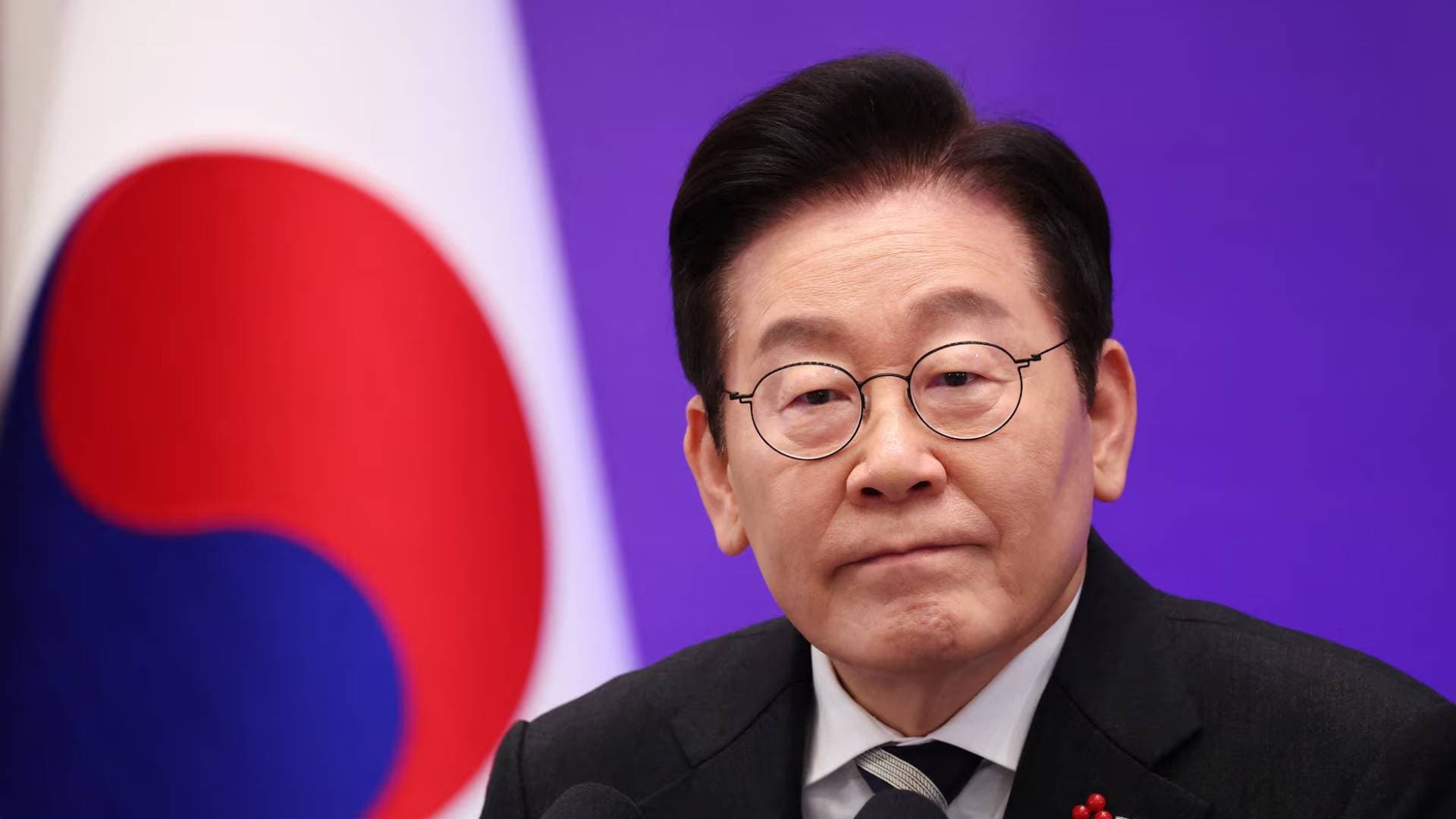 رئيس كوريا الجنوبية يدعو لتقبل "مخاطر" نفط الشرق الأوسط