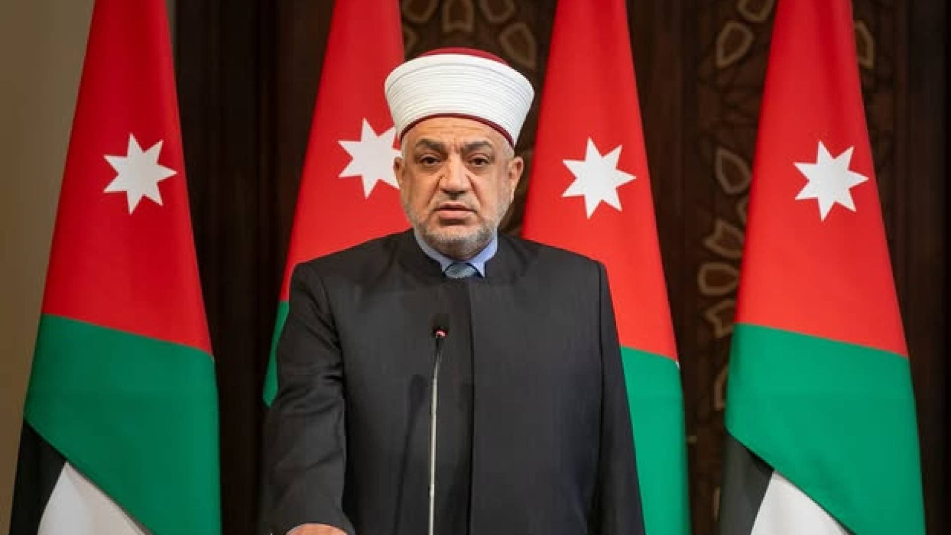 وزير الأوقاف يؤكد: "إعلان الجهاد" صلاحية حصرية لولي الأمر ويحذر من نقل "شائعات التواصل" إلى المنابر