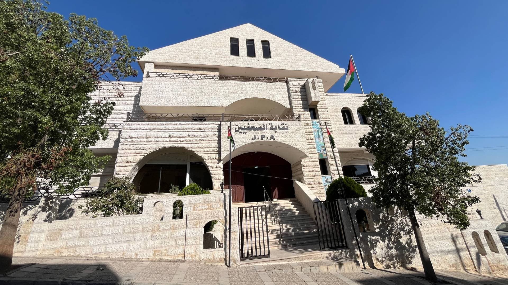 اتفاق مبدئي بين "الصحفيين" وإدارات الصحف اليومية على زيادة علاوة المهنة