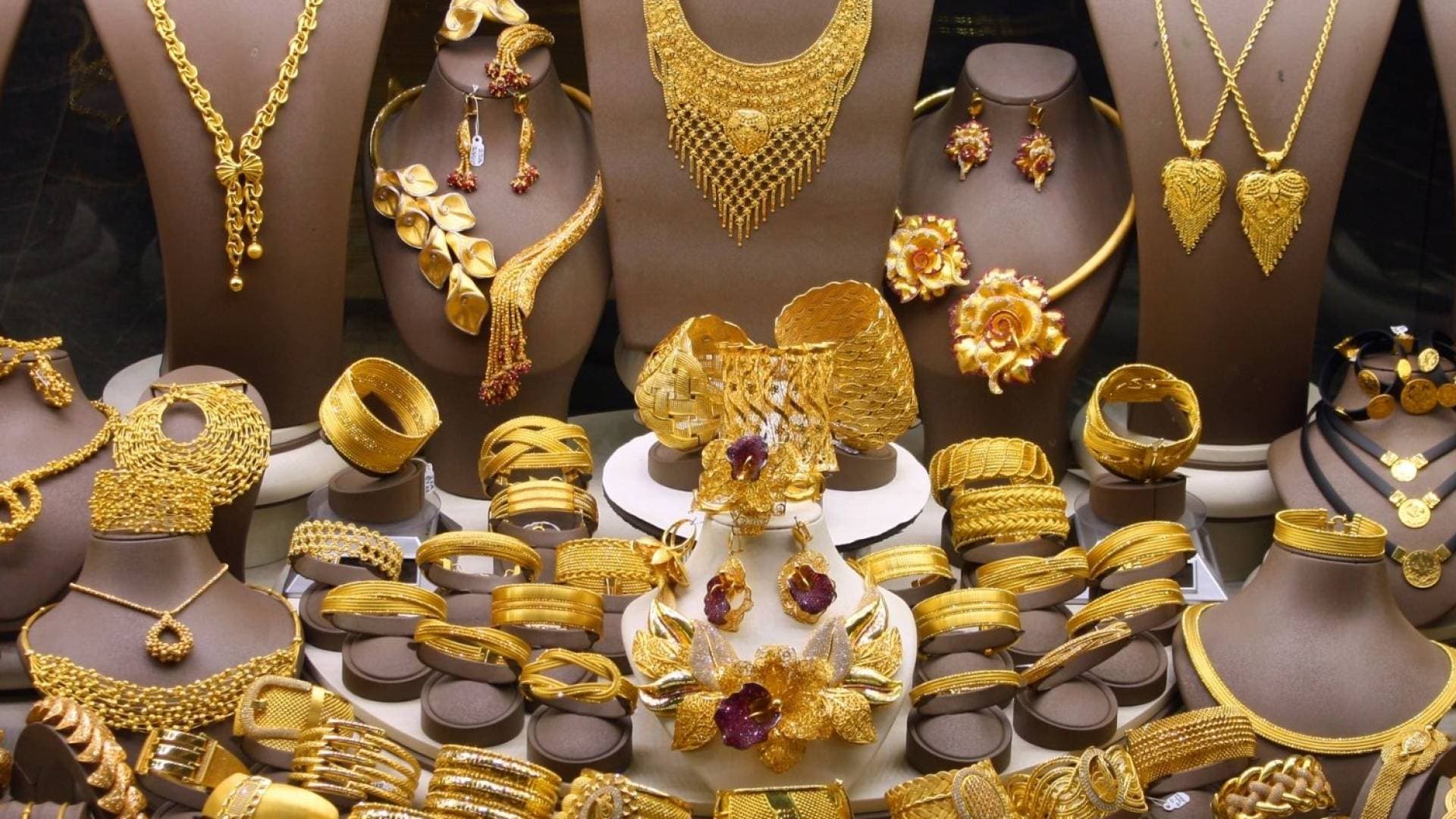 الذهب يقفز لـ 4805 دولارا مع ترقب الاسواق لبدء هدنة الاسبوعين بين إيران والولايات المتحدة