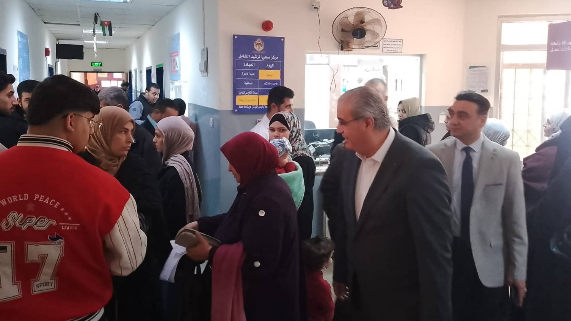 "البدور " بعد زيارة 4 مراكز صحية في الزرقاء والرصيفة": تفعيل المراكز الصحية لتخفيف الضغط على المستشفيات