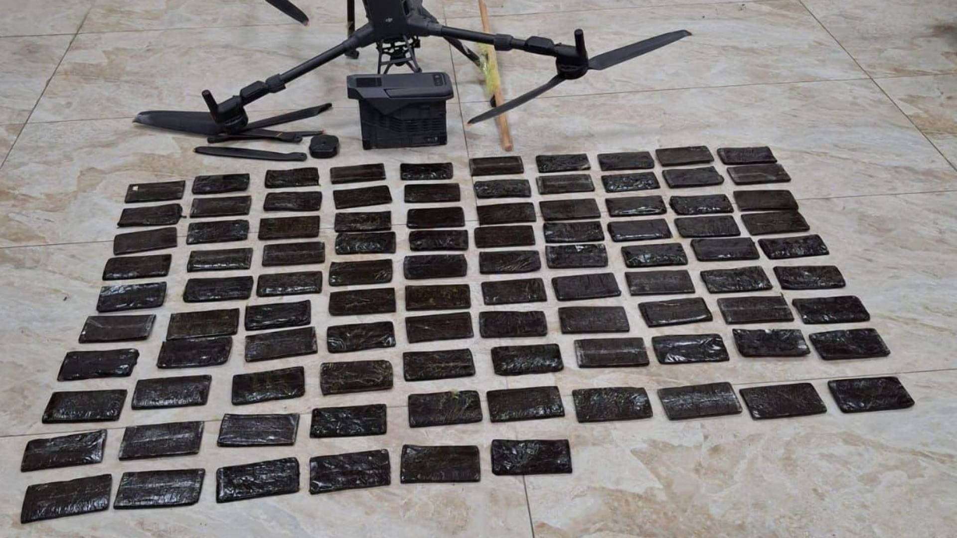 الجيش العربي: المنطقة العسكرية الجنوبية تحبط محاولة تهريب كمية كبيرة من المواد المخدرة