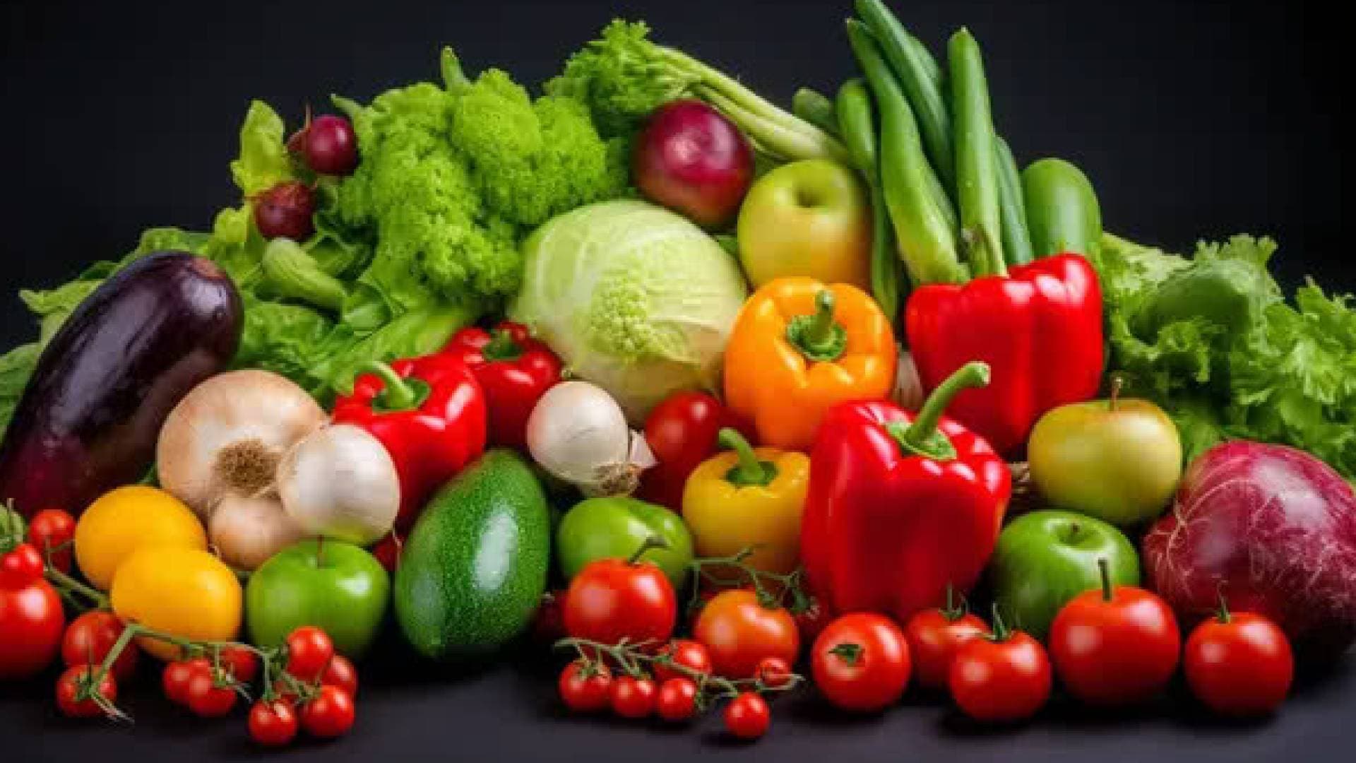 توريد 3824 طنا من الخضار والفواكه إلى السوق المركزي في عمان