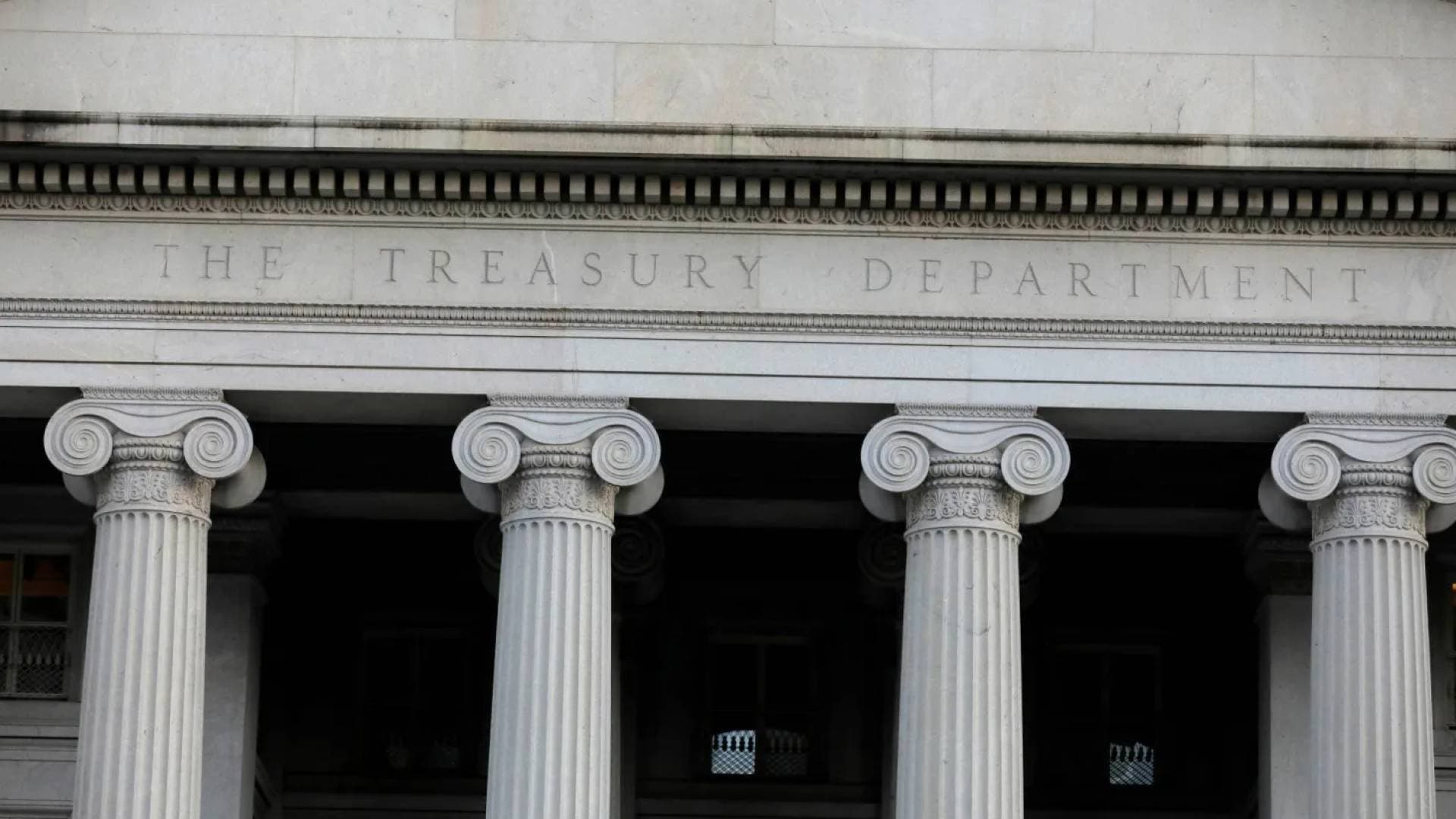 بسبب تراجع الرسوم الجمركية.. عجز الميزانية الأمريكية يرتفع إلى 164 مليار دولار في مارس