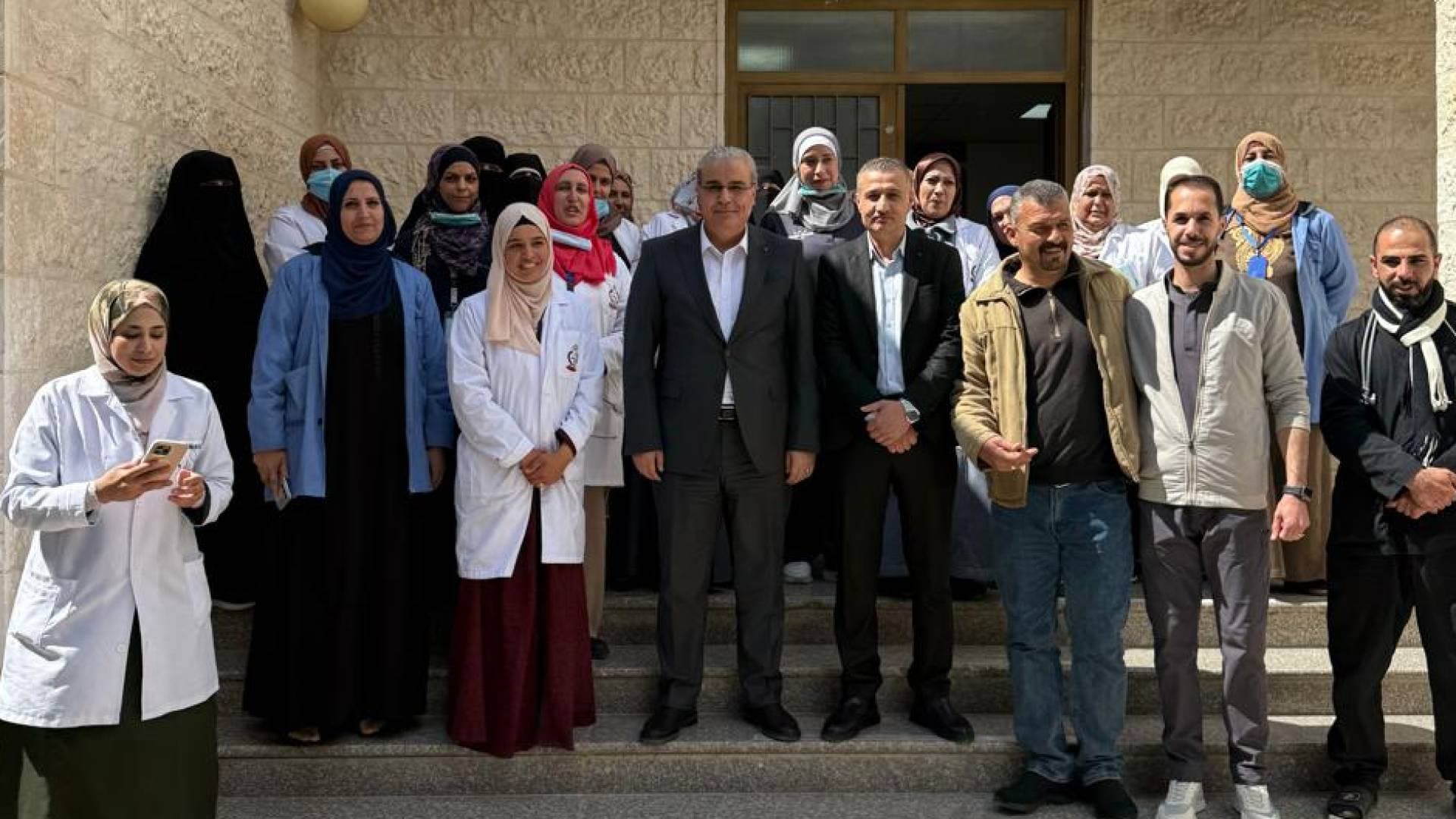 بعد جولة في الكرك والطفيلة.. البدور يعلن تعزيز الكوادر الطبية وإعادة تنظيم خدمات المراكز الصحية