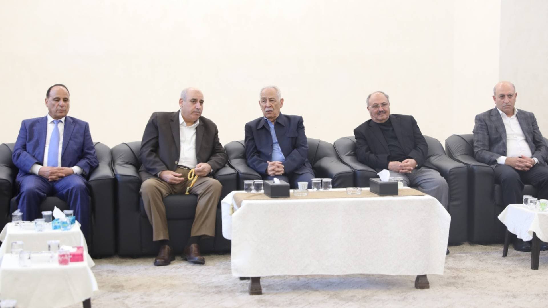 مندوبا عن الملك وولي العهد...العيسوي يعزي عشيرتي الرقاد والمعايطة