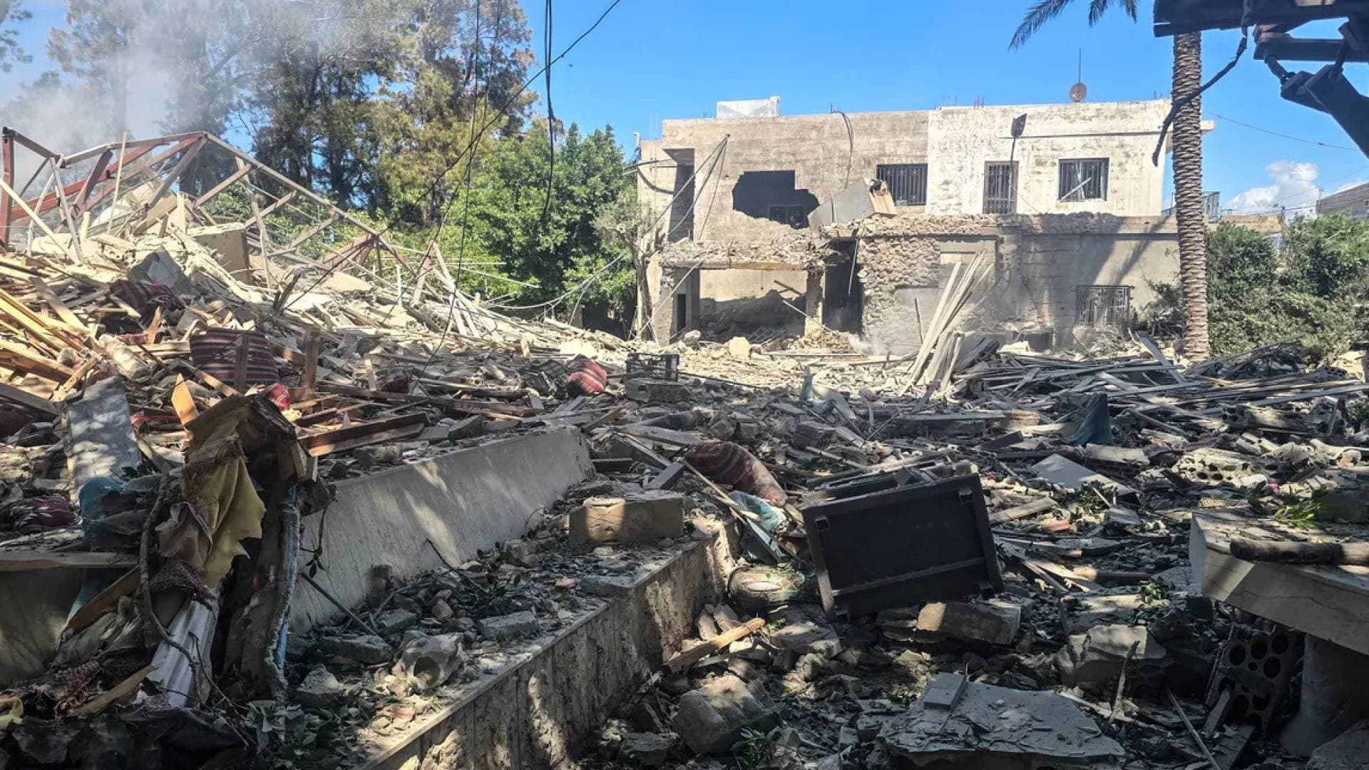 "مجزرة قانا الثالثة": ارتقاء 6 شهداء في غارة صهيونية غادرة استهدفت البلدة