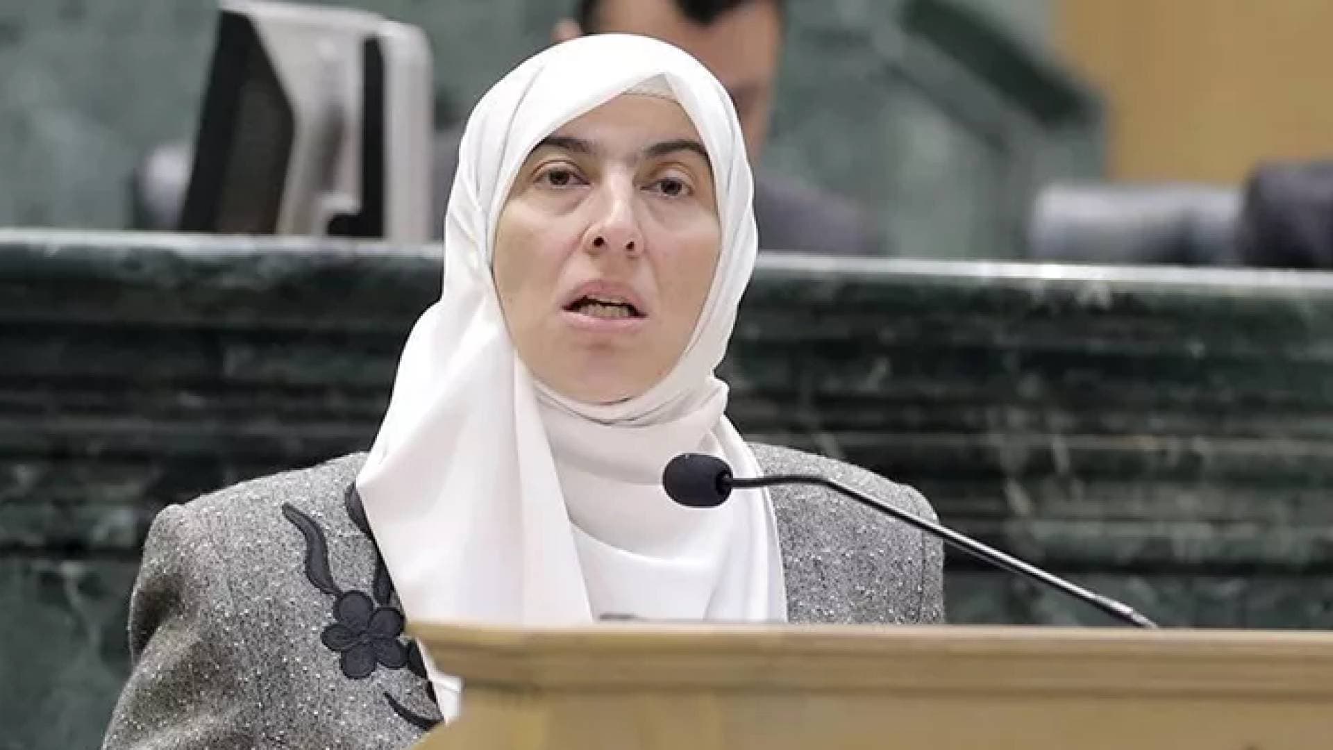 النائب طهبوب تقترح نصا قانونيا لحماية سرية "الهوية الرقمية" في قانون الأحوال المدنية