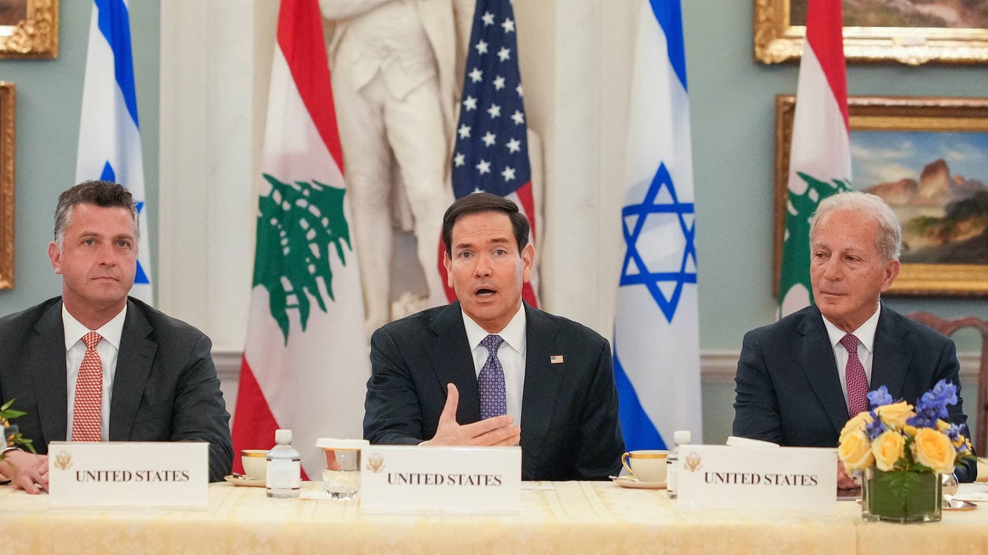 بيان ثلاثي (أمريكي - لبناني - "إسرائيلي"): اتفاق على "نزع سلاح" الجماعات غير الحكومية في لبنان