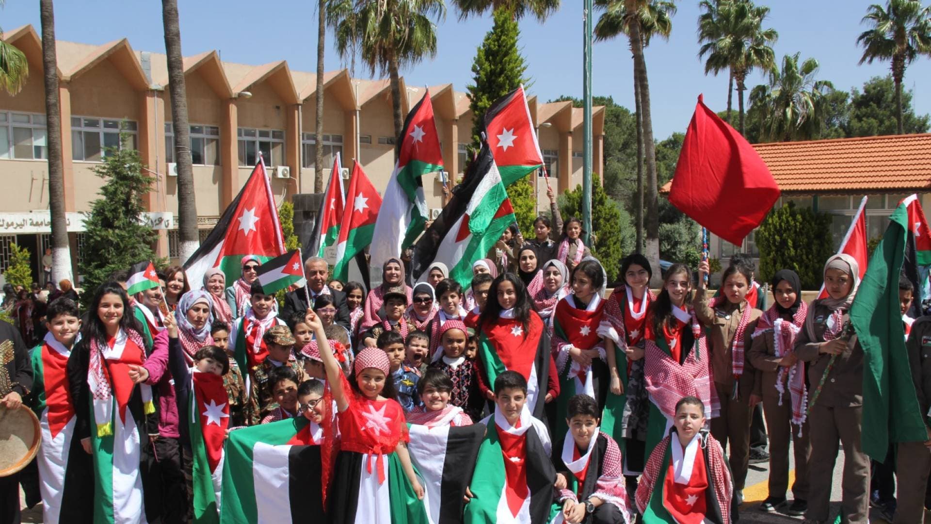 "التربية" تحيي "يوم العلم" ببرامج تربوية ترسخ قيم الانتماء في نفوس الطلبة