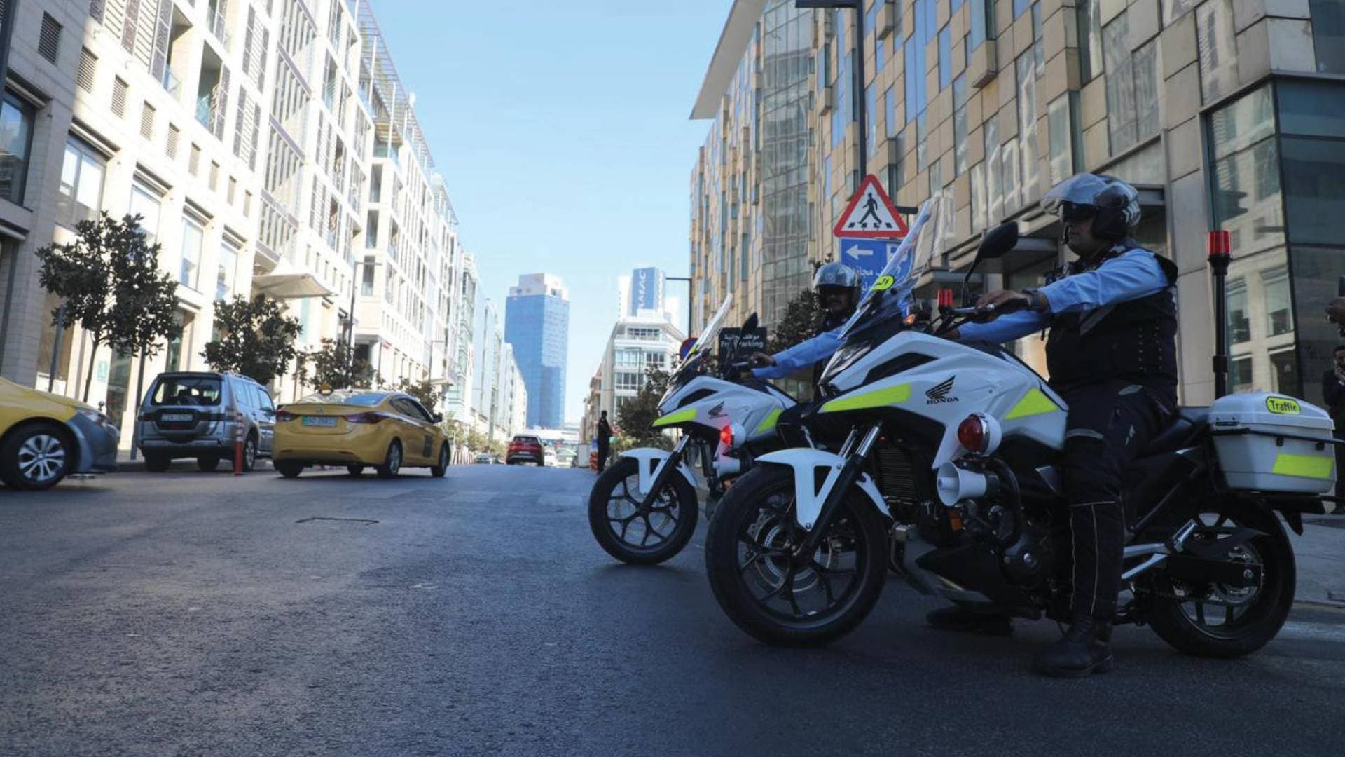 إدارة السير: 200 دينار غرامة وحجز المركبة لـ 60 يوما لمرتكبي "القيادة الاستعراضية"