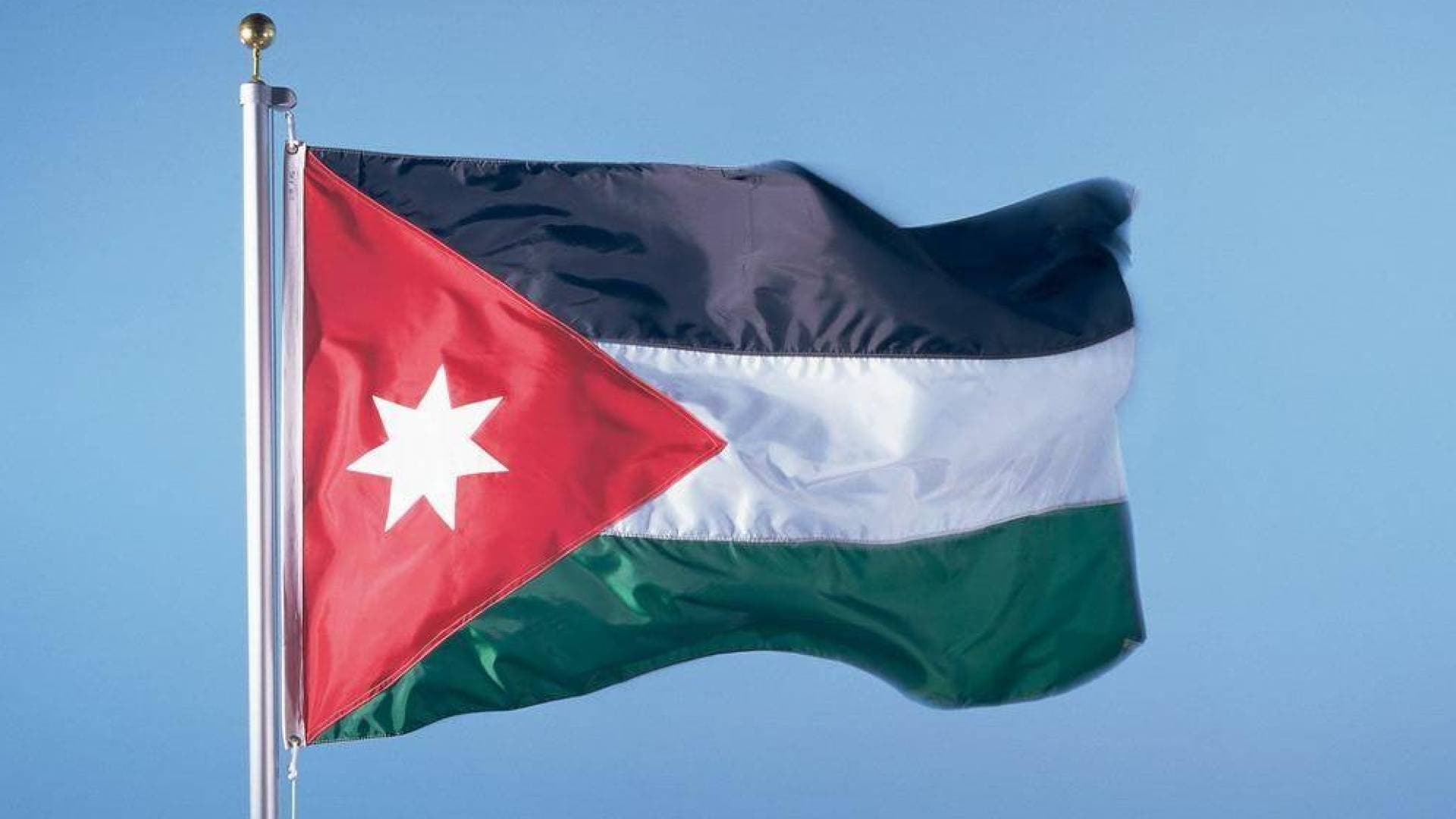 الفايز: يوم العلم مناسبة وطنية لتعزيز الولاء والانتماء وترسيخ رمزية الراية الأردنية