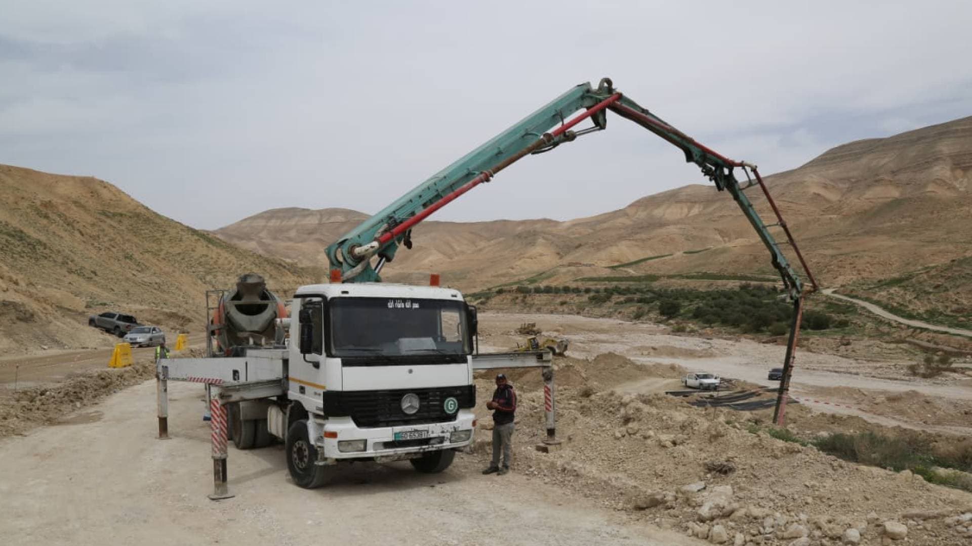 وزير الأشغال: تطوير البنية التحتية التعليمية وتحديث شبكة الطرق الحيوية على رأس أولوياتنا