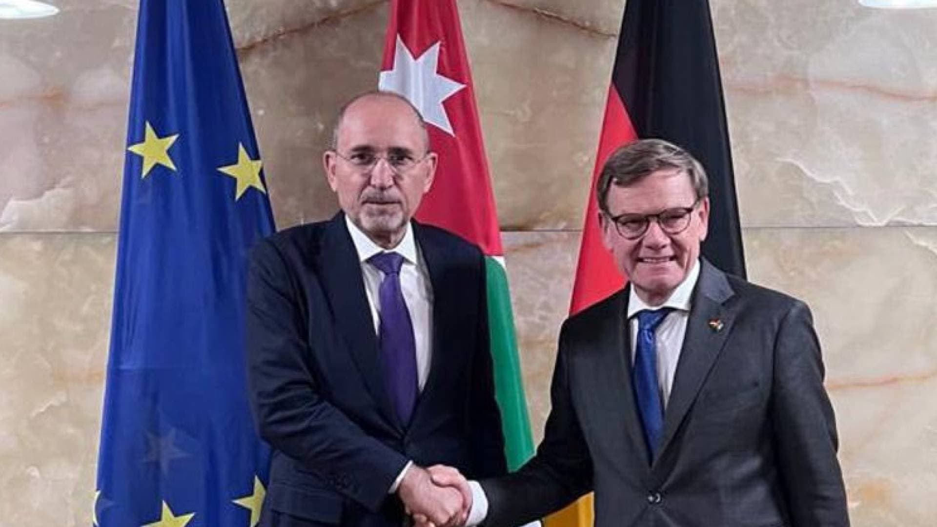 الصفدي يجرى محادثات موسعة في برلين لبحث التهدئة الإقليمية ودعم لبنان وغزة