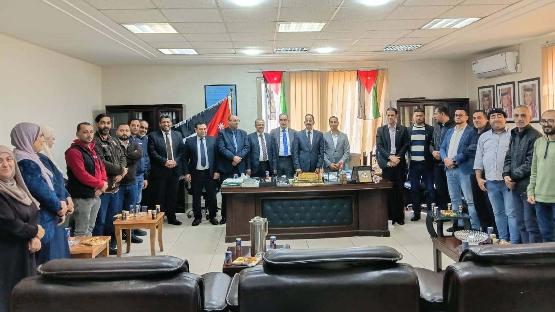 نائب عام الجنايات الكبرى يهنئ جلالة الملك بمناسبة يوم العلم الأردني.