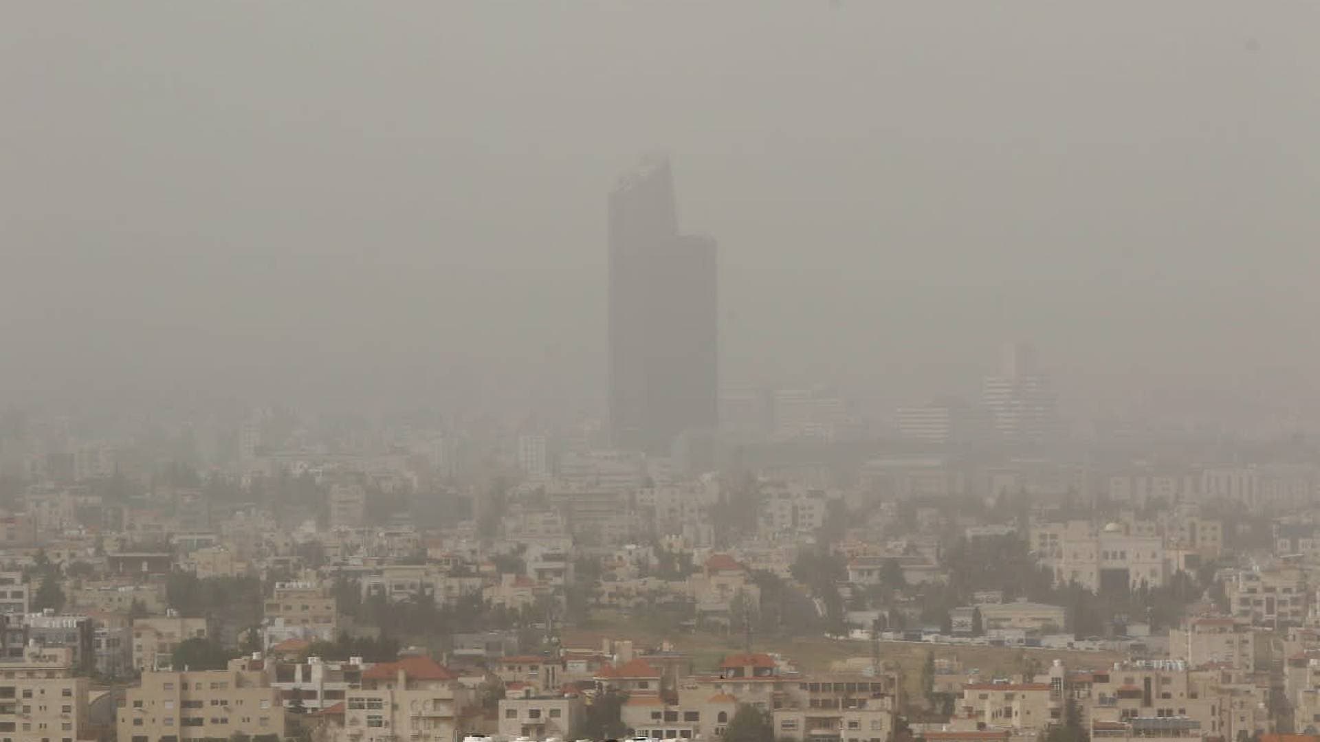 طقس العرب: منخفض خماسيني وفرص لهطول أمطار رعدية مع ساعات عصر ومساء الجمعة في الأردن