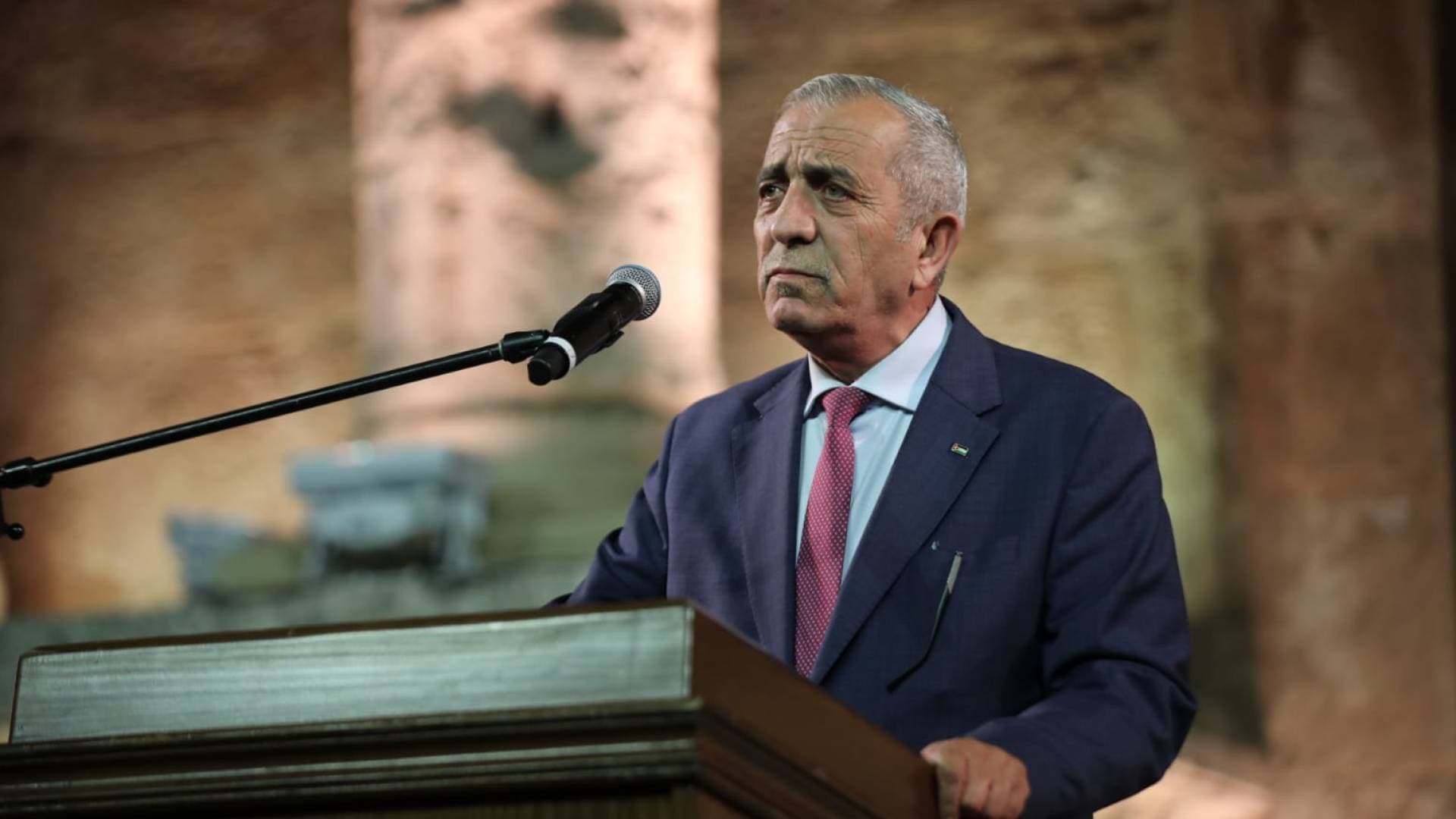 في ليلة وطنية مهيبة بالمدرج الروماني.. "علمنا عال" يجمع الأردنيين في يوم العلم