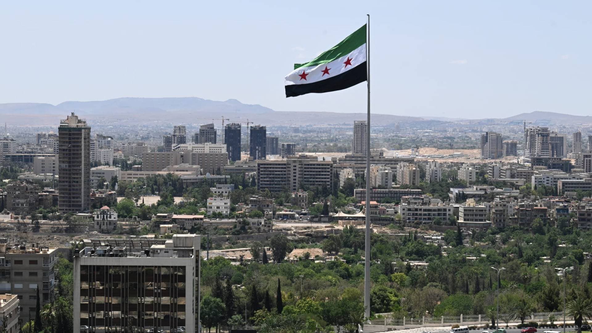 سوريا ترحب بوقف إطلاق النار في لبنان وتؤكد دعمها لاستقرار المنطقة