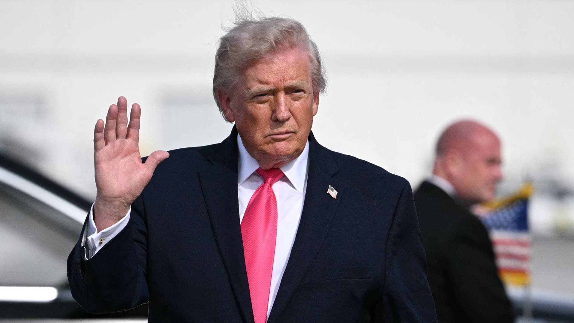 فايننشال تايمز: ترمب لن يشارك في القمة الفرنسية البريطانية الجمعة لوضع خطة دولية لتأمين مضيق هرمز