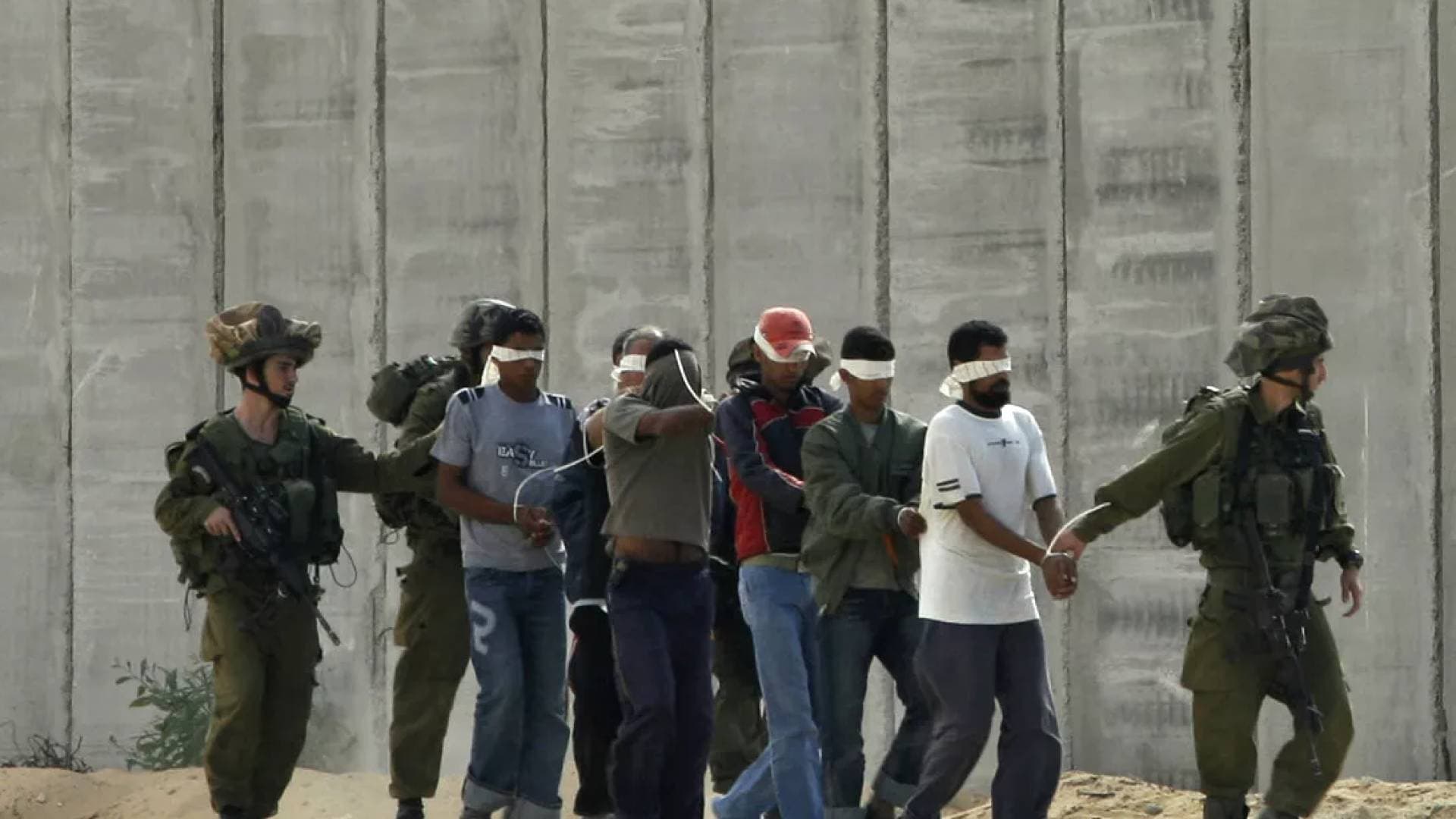 ارتفاع عدد الأسرى الفلسطينيين في سجون الاحتلال بعد حرب الإبادة على غزة إلى 9600 أسير