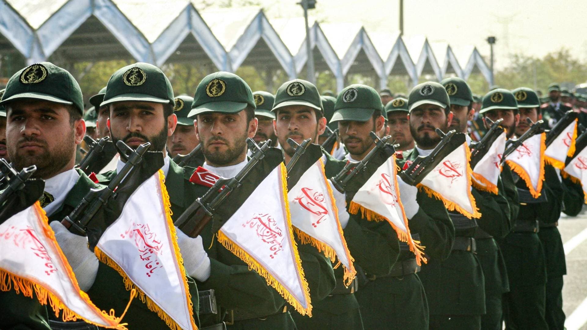 الحرس الثوري يتوعد برد "مدمر": جاهزيتنا أحبطت أحلام الاحتلال واستهداف "دنا" عمل جبان