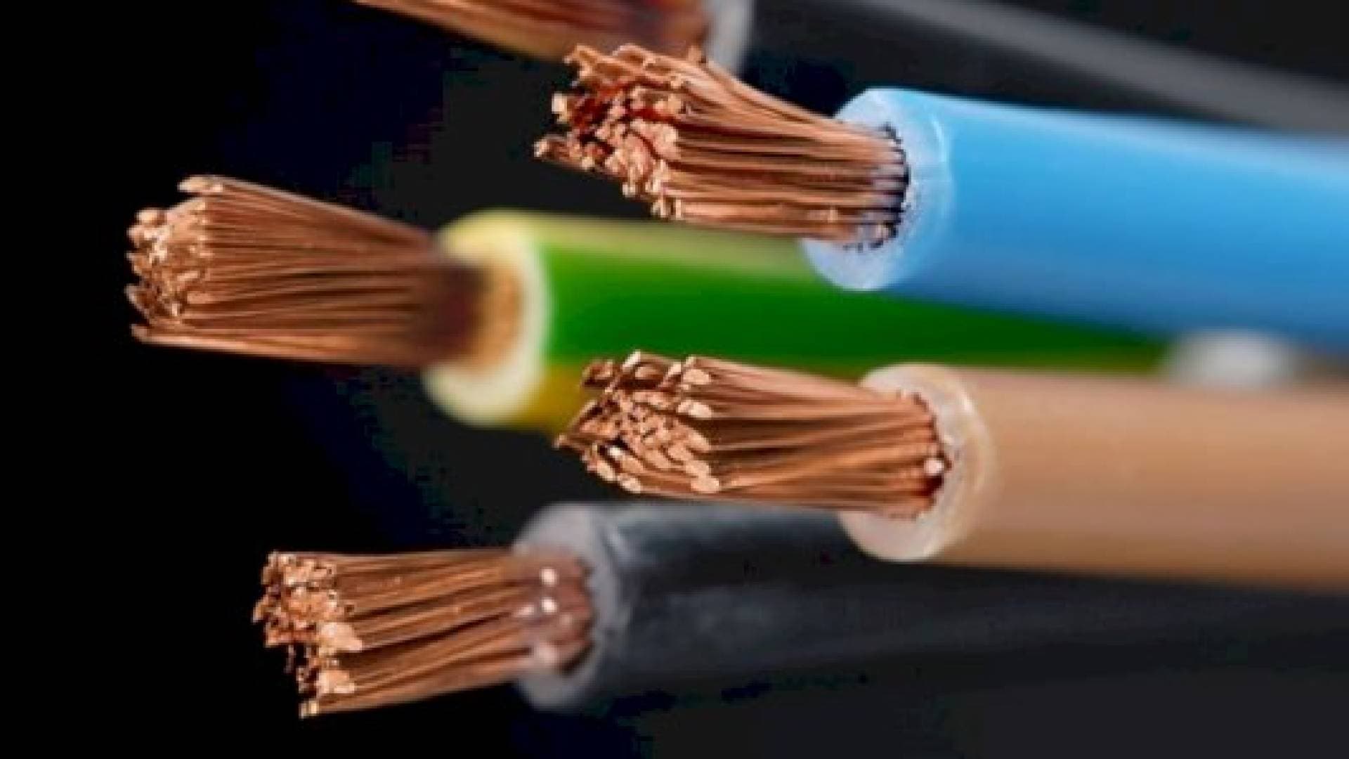 النحاس يواصل الصعود ويستقر فوق مستوى 6 دولارات وسط تفاؤل بزيادة الطلب