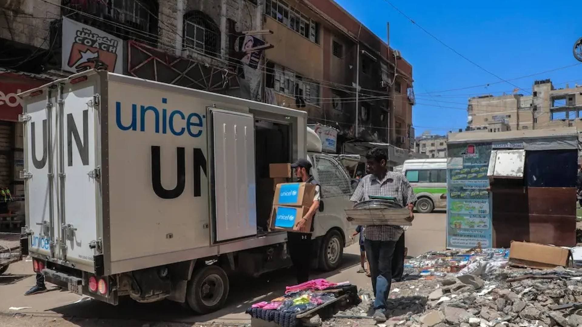 غضب أممي.. "اليونيسيف" تعلق أنشطتها بغزة بعد اغتيال الاحتلال سائقي شاحنتي مياه