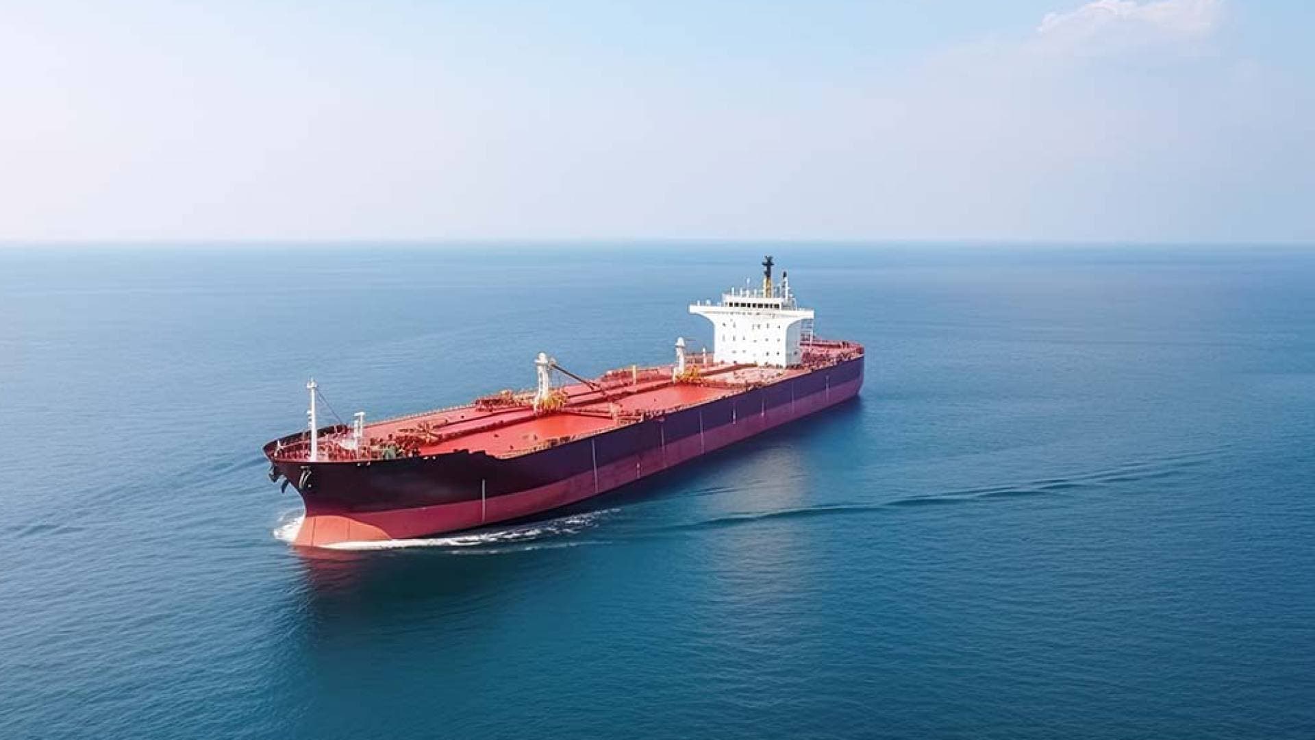 الهند تحتج على إطلاق قوات إيرانية النار على سفينتين في مضيق هرمز