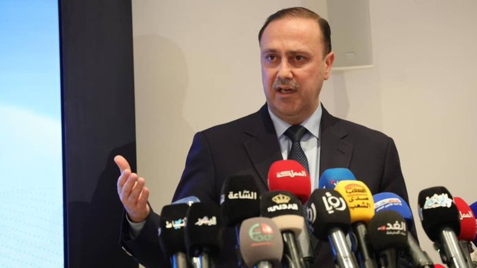 المومني: اقتصاد الأردن أثبت نجاحه في اختبار الأزمات الإقليمية ونمضي بمشاريعنا الاستراتيجية بقوة - فيديو