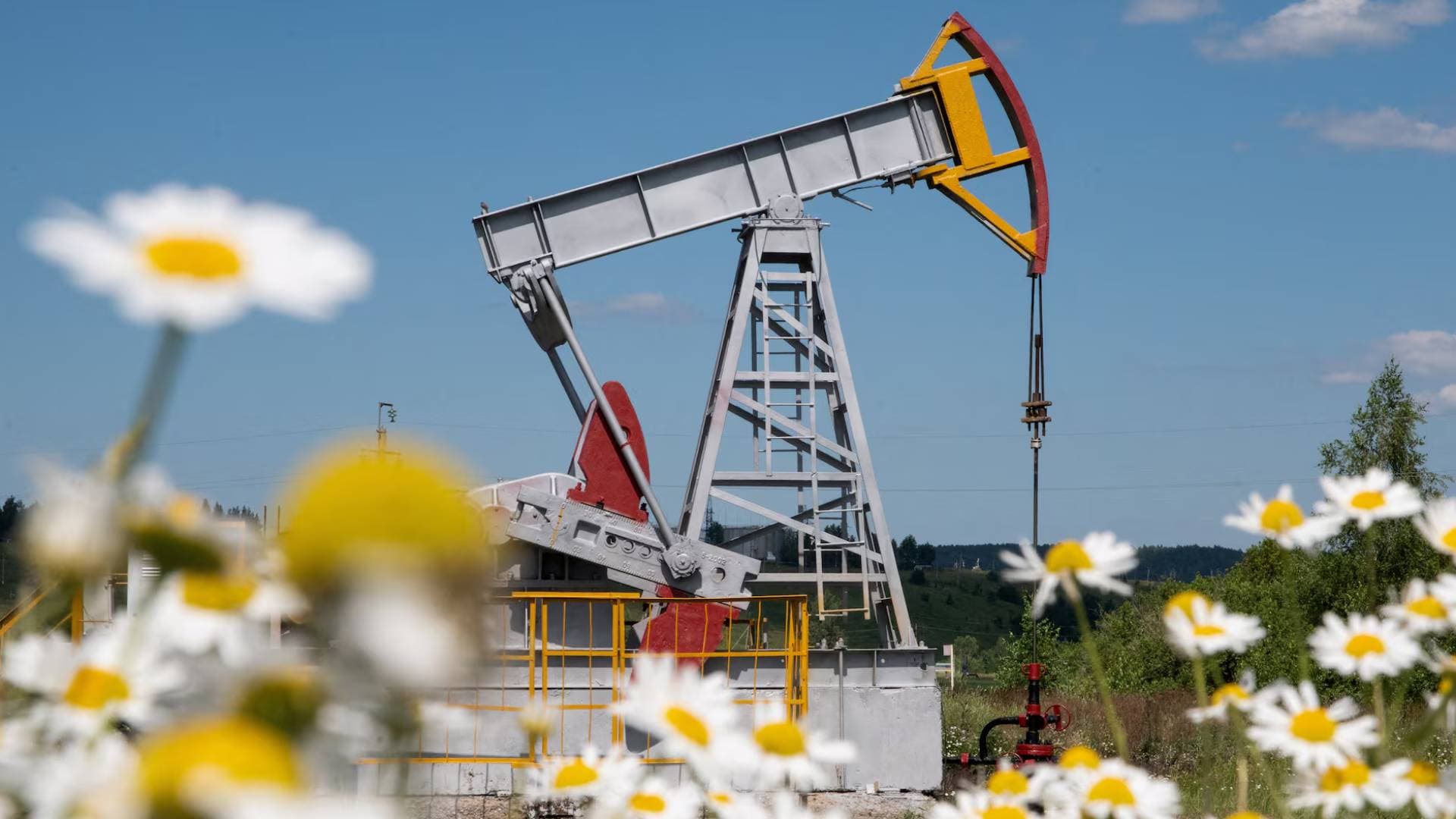 إنتاج النفط عالميا: أمريكا في الصدارة والشرق الأوسط يسيطر على الثلث