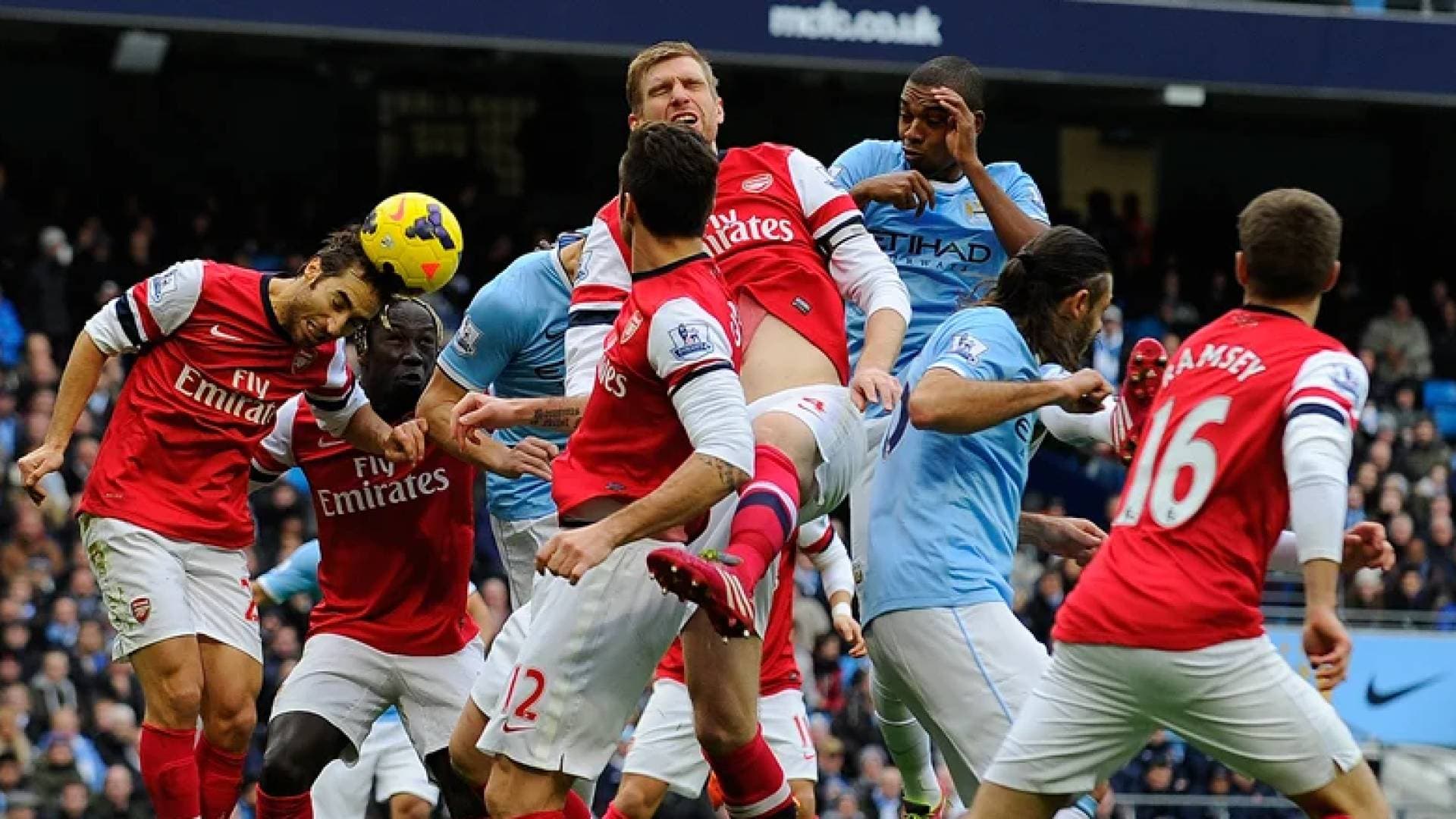 قمة الاتحاد زرقاء.. مانشستر سيتي يضرب أرسنال بثنائية ويعزز صدارته