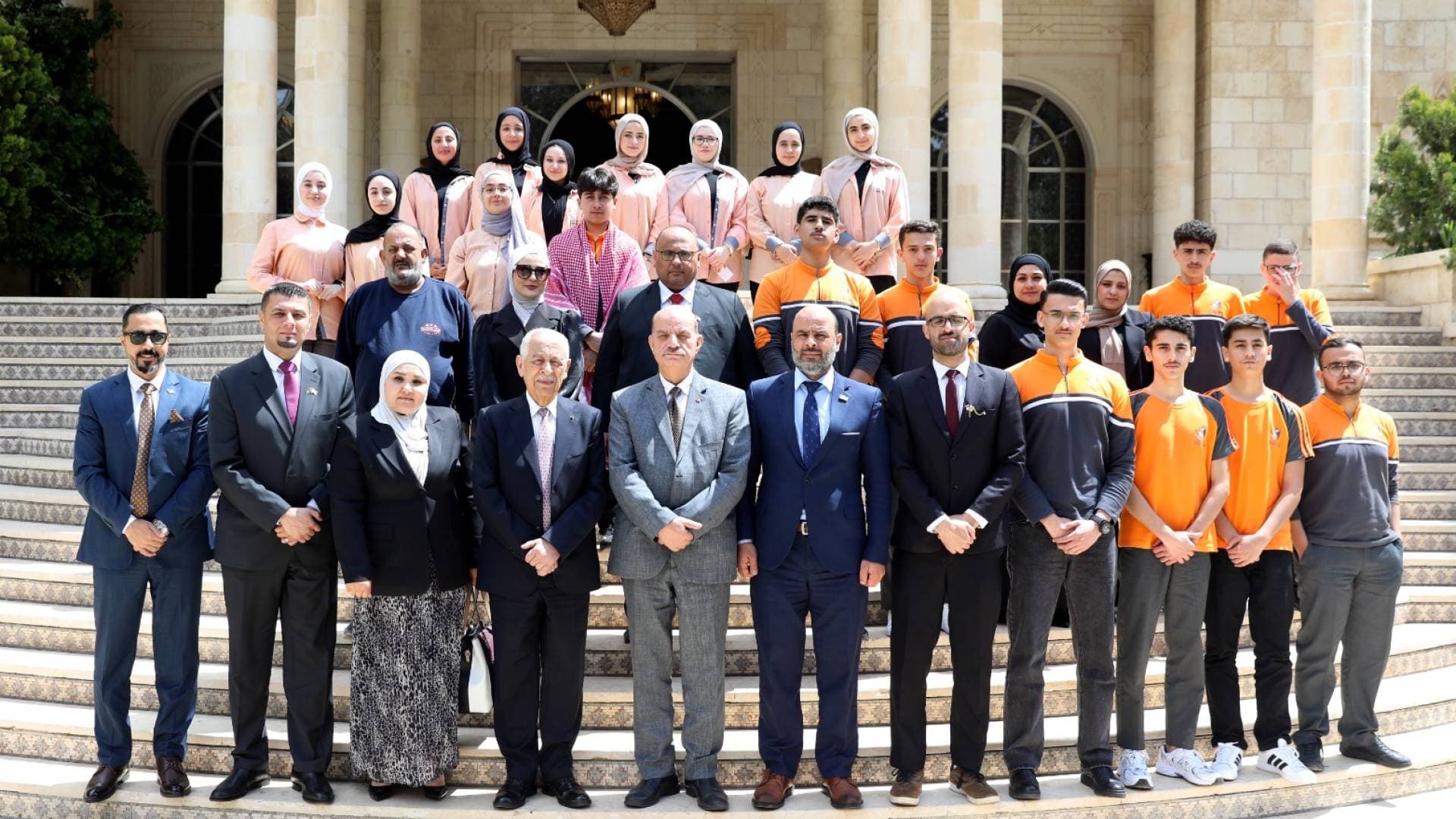 العيسوي: الملك يقود مقاربة متقدمة تحمي المصالح الوطنية وتوسع هامش التأثير الأردني