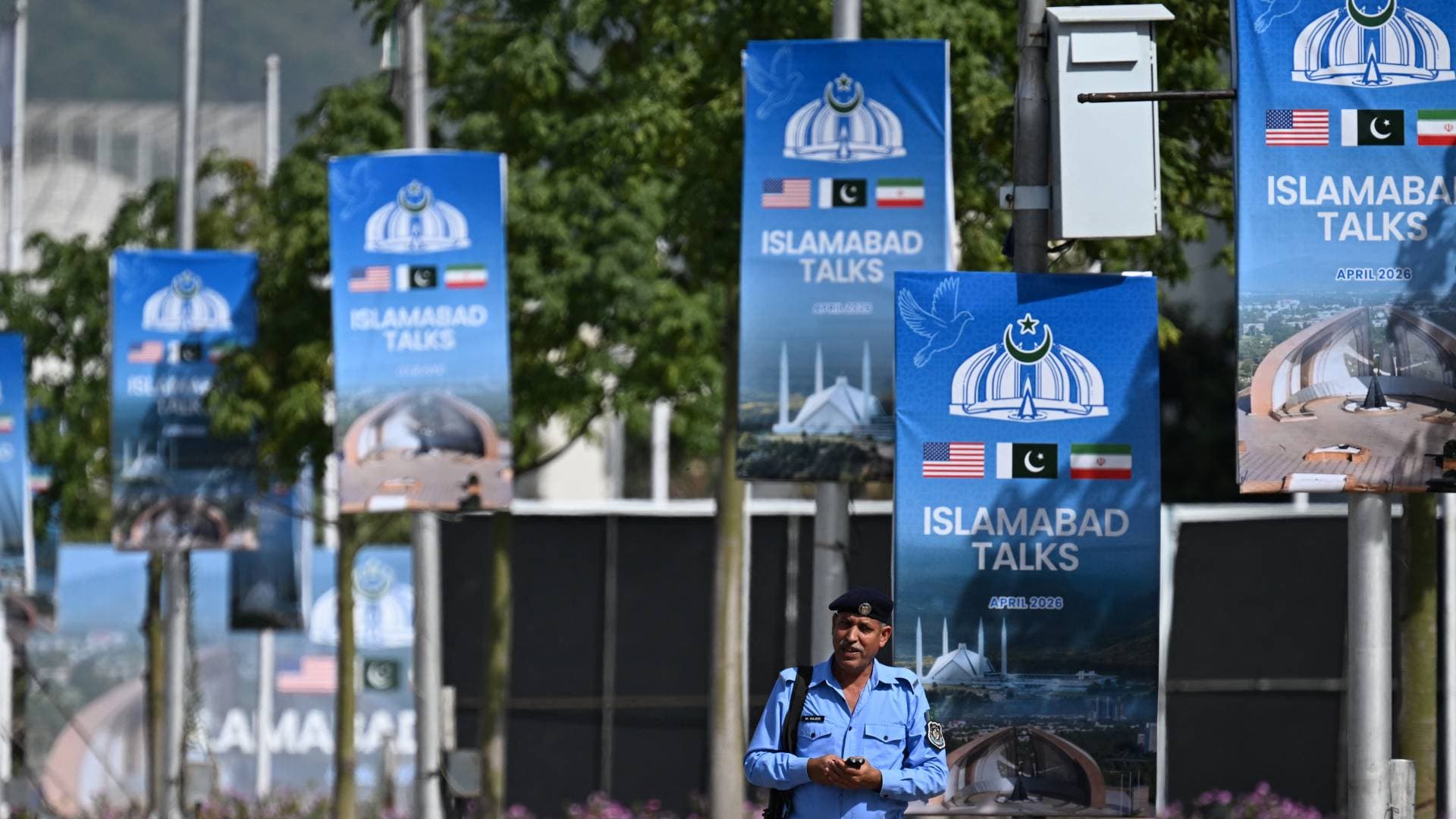 مسؤول إيراني لـ "رويترز": تعثر الوساطة الباكستانية لرفع الحصار ونرفض مفاوضات "الاستسلام"