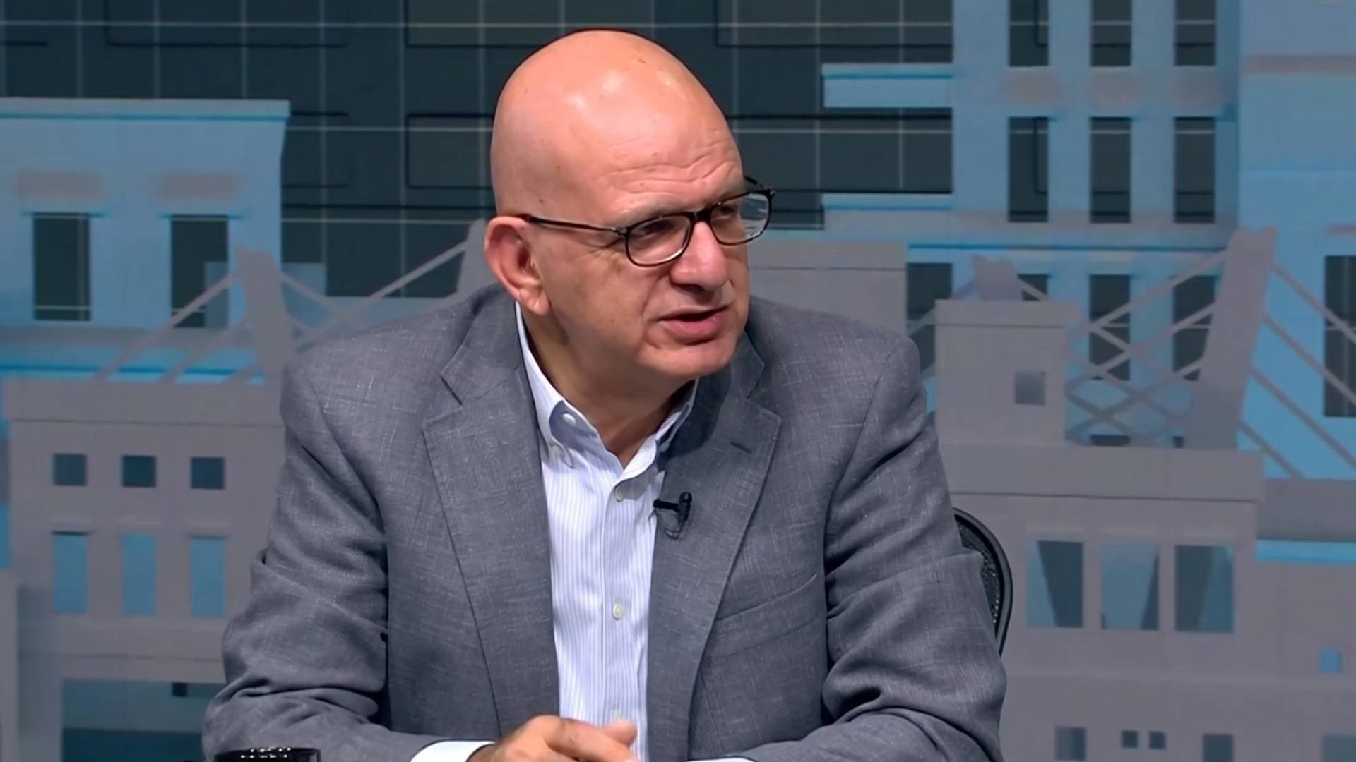 خبير لـ "نبض البلد": غياب العلامات الأرضية في عمان يثير التساؤلات حول دقة مخالفات السير