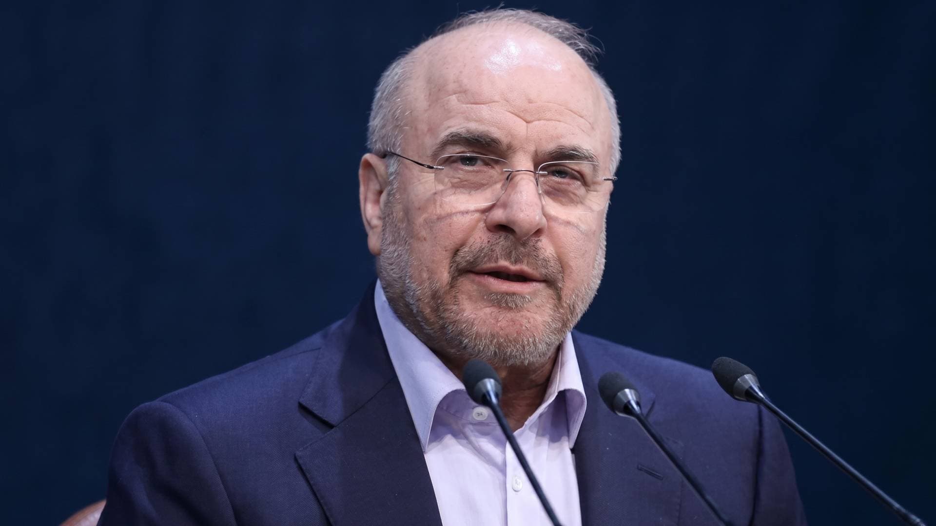 "أكسيوس": قاليباف يلوح بالاستقالة وسط صراع أجنحة في طهران قبيل مفاوضات باكستان