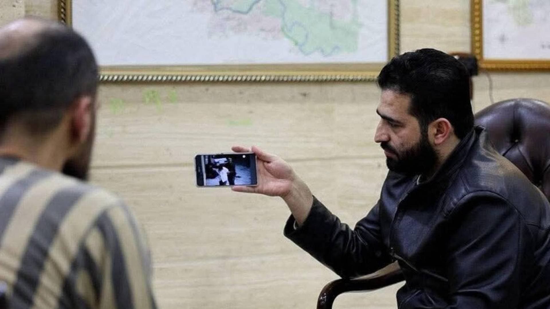 وزير الداخلية السوري يواجه "سفاح التضامن": أين كان قلبك حين قتلت الناس؟