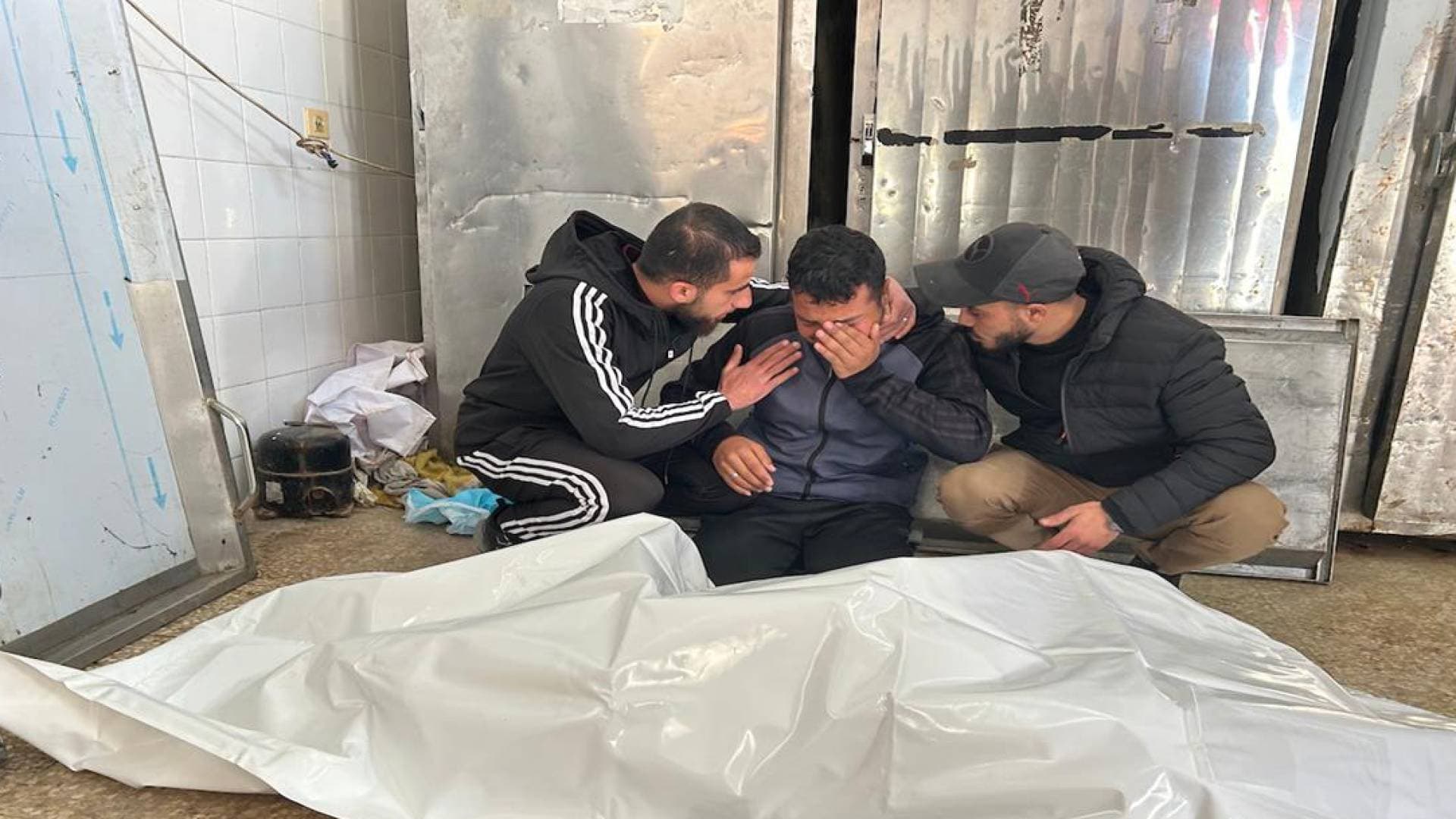 ارتفاع حصيلة الشهداء في غزة إلى 72,585 منذ بداية عدوان الاحتلال