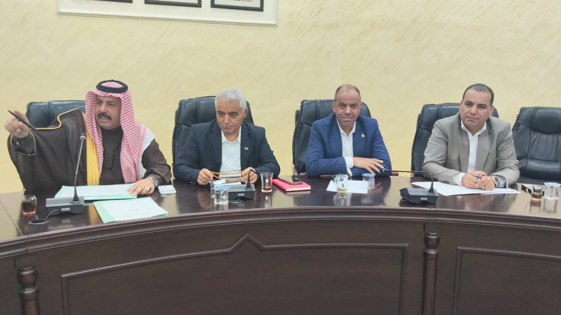 "النقل النيابية" تقود اتفاقا ينهي اعتصام أصحاب القلابات في معان