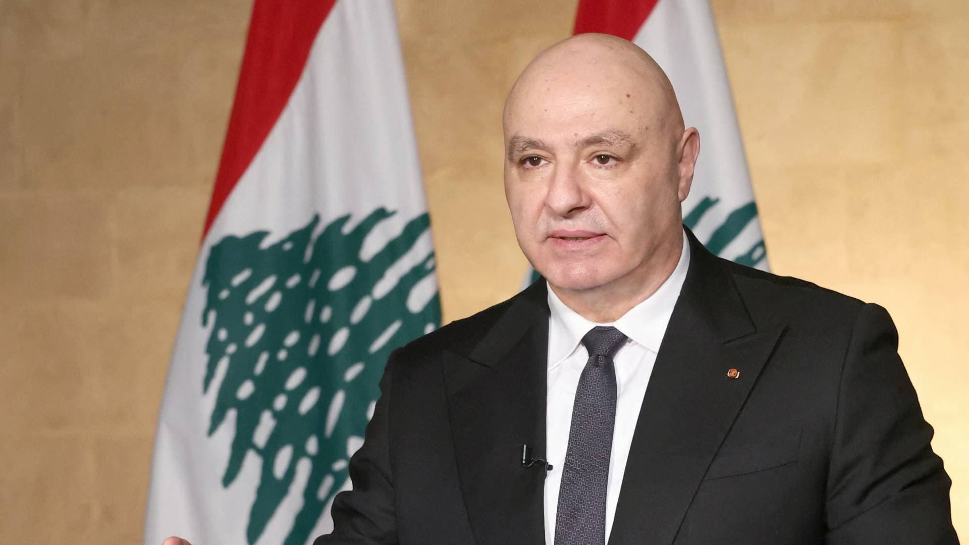الرئيس اللبناني يرد على اتهامات الخيانة والاستسلام