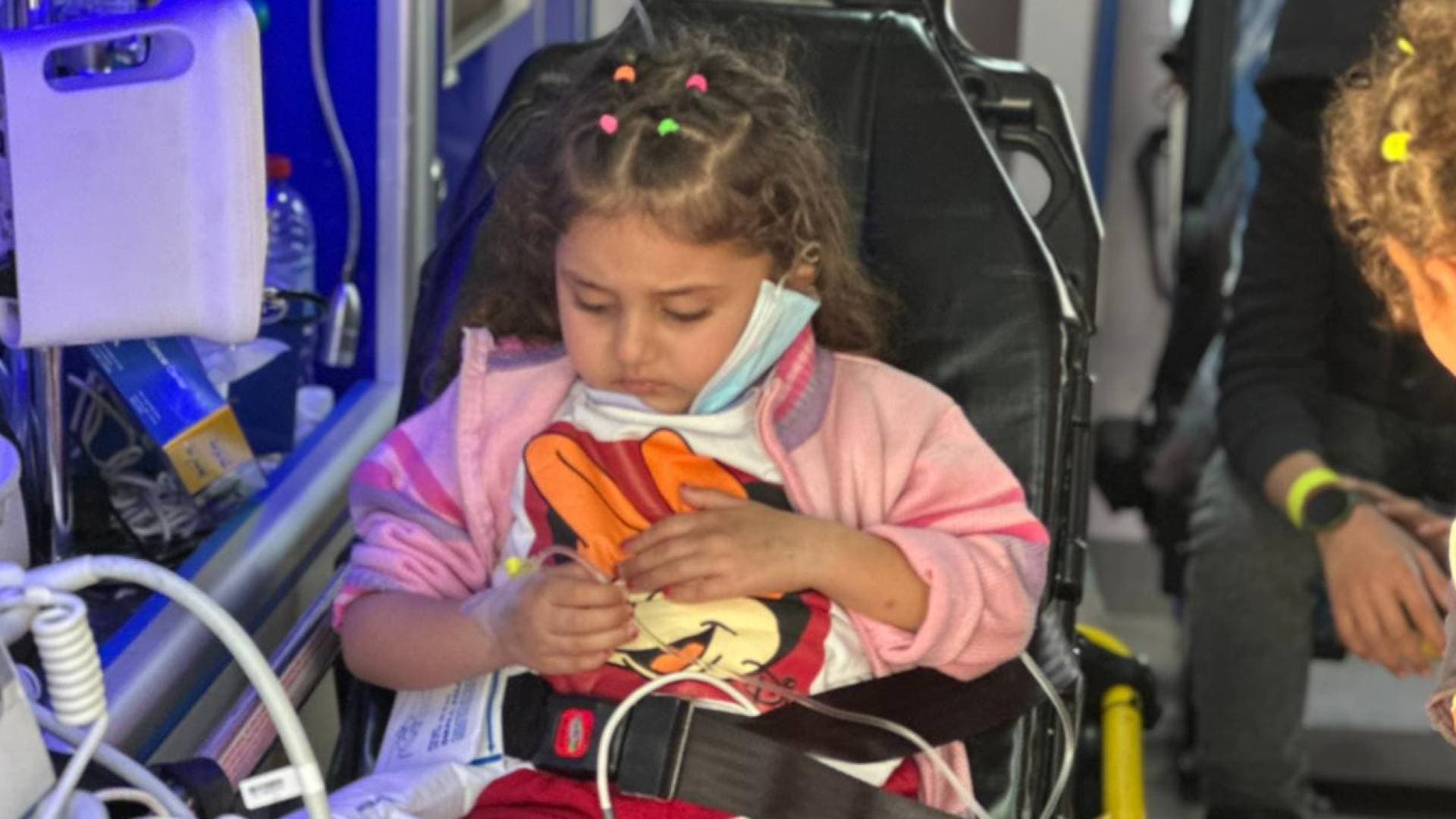 الأردن يستقبل 81 طفلا من غزة لتلقي العلاج في مستشفياته.. فيديو